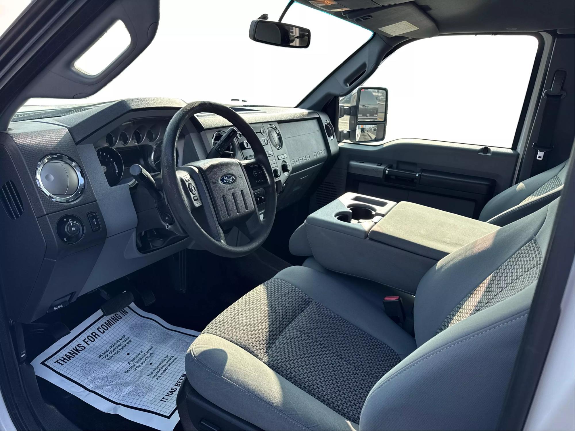 2016 Ford F-250 Super Duty XLT photo 38