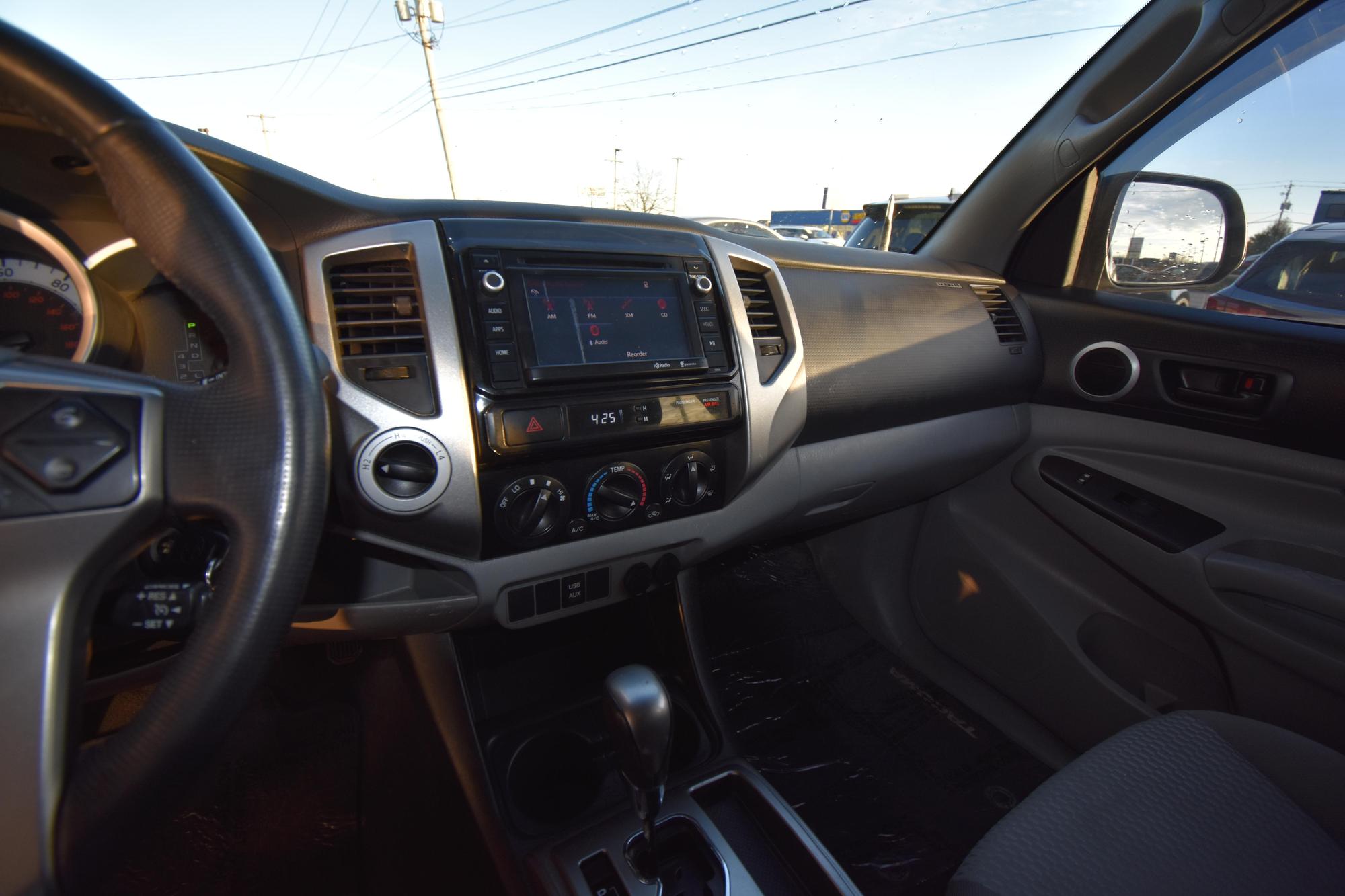 2014 Toyota Tacoma Base photo 43