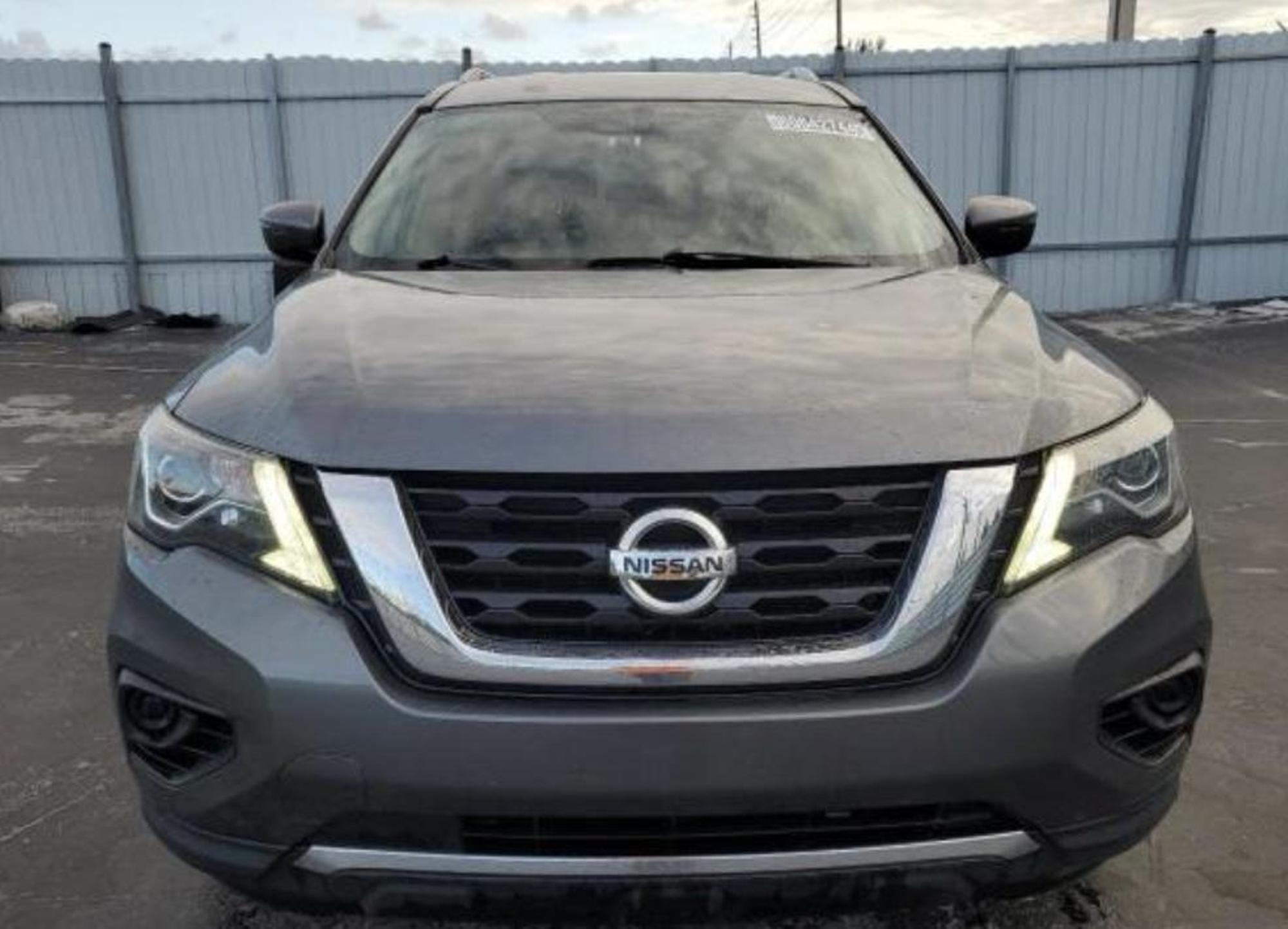 2020 Nissan Pathfinder S photo 8