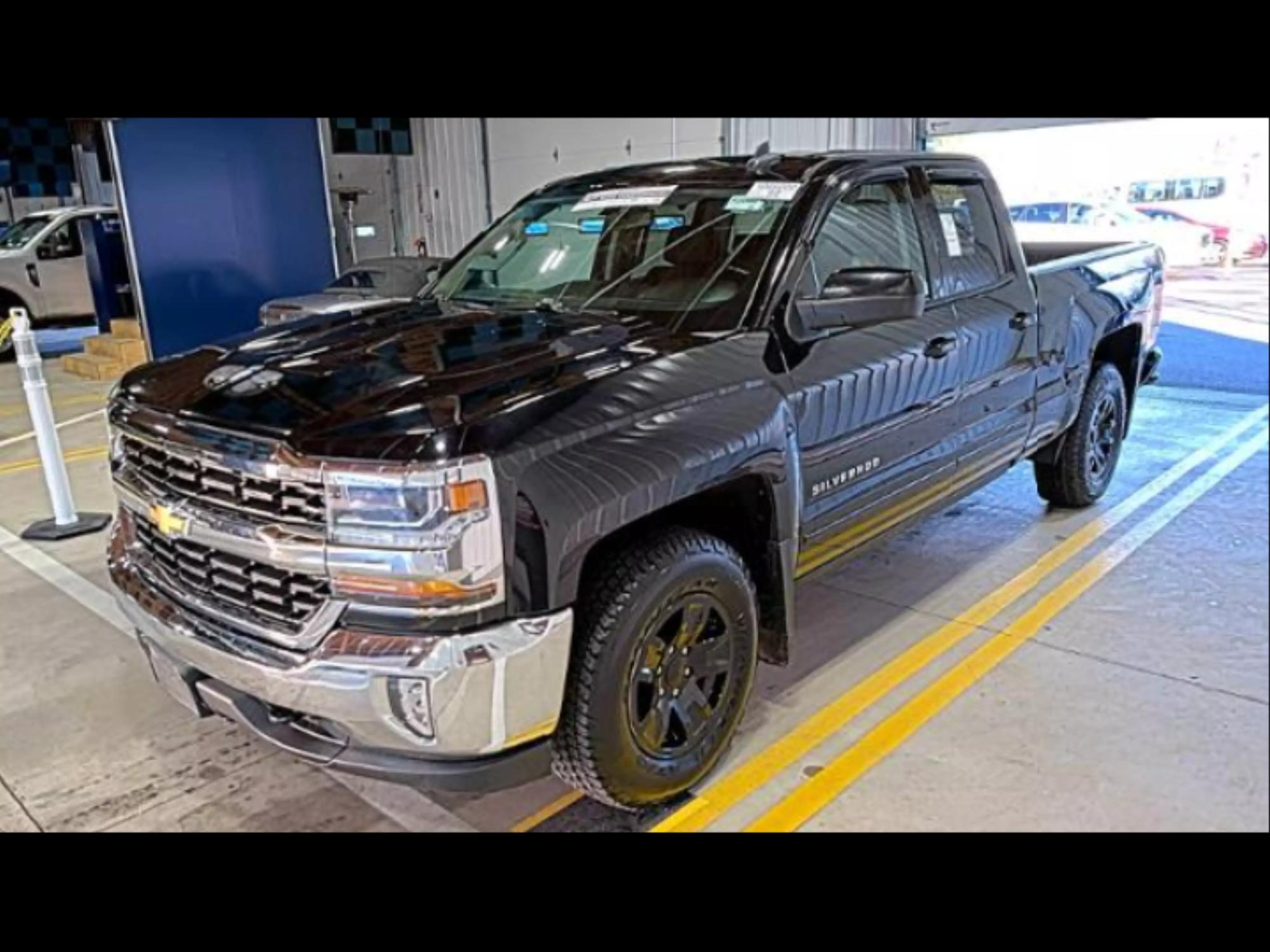 2016 Chevrolet Silverado 1500 LT photo 14