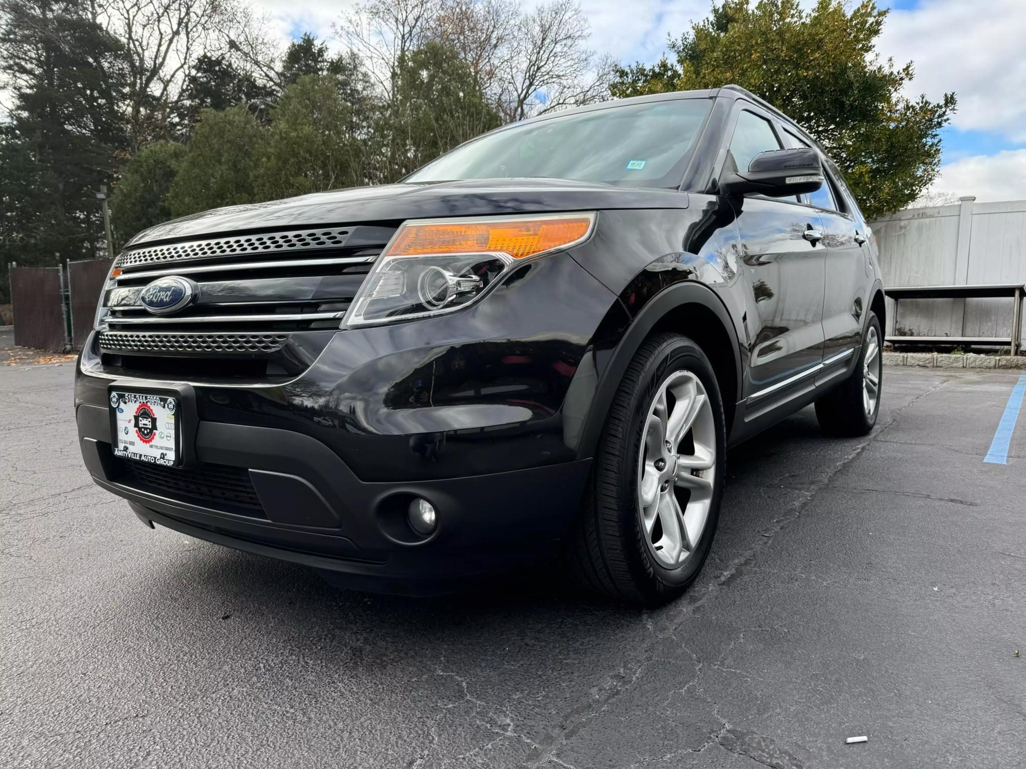 2015 Ford Explorer Limited photo 49