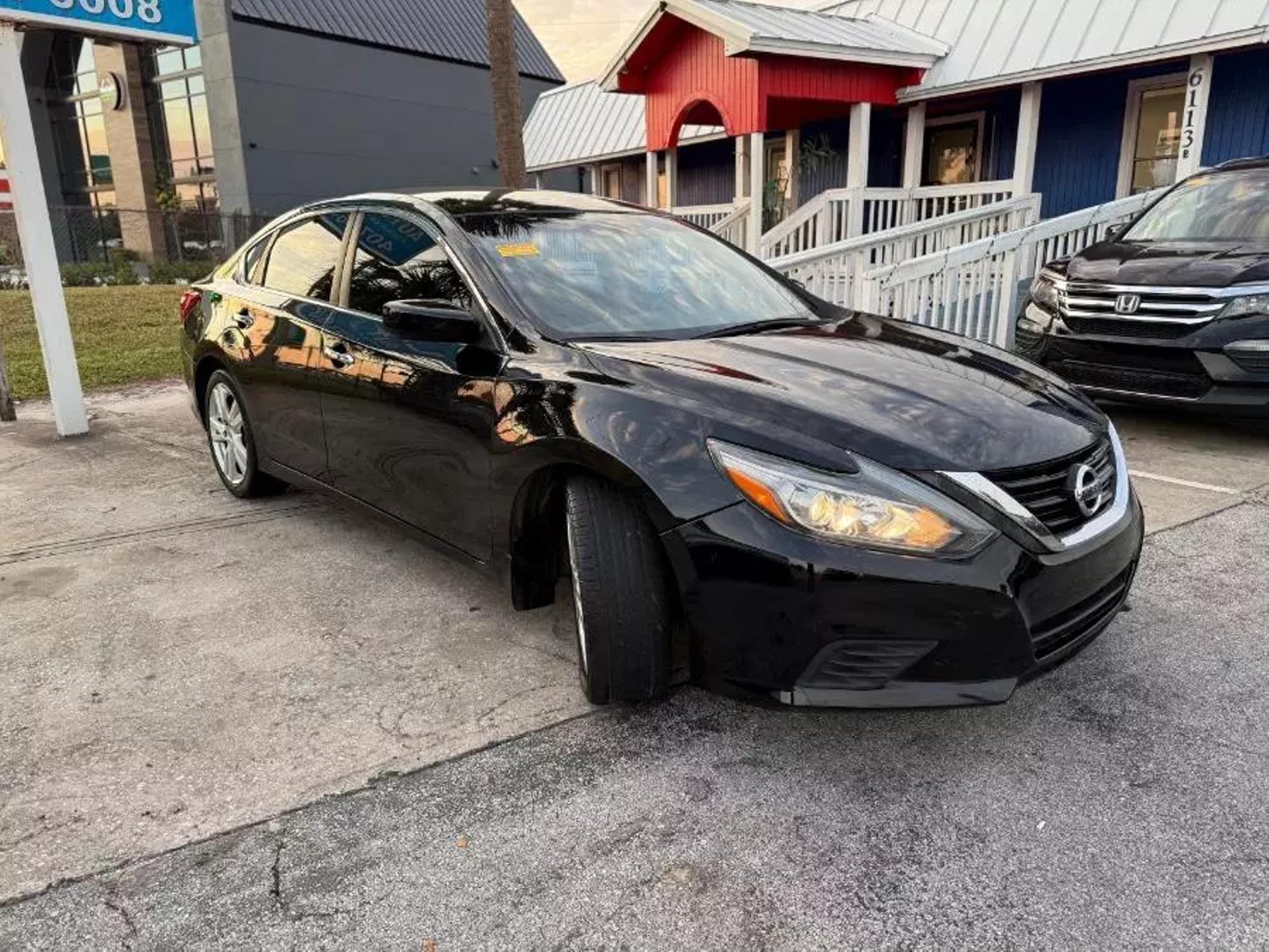 2016 Nissan Altima S photo 16