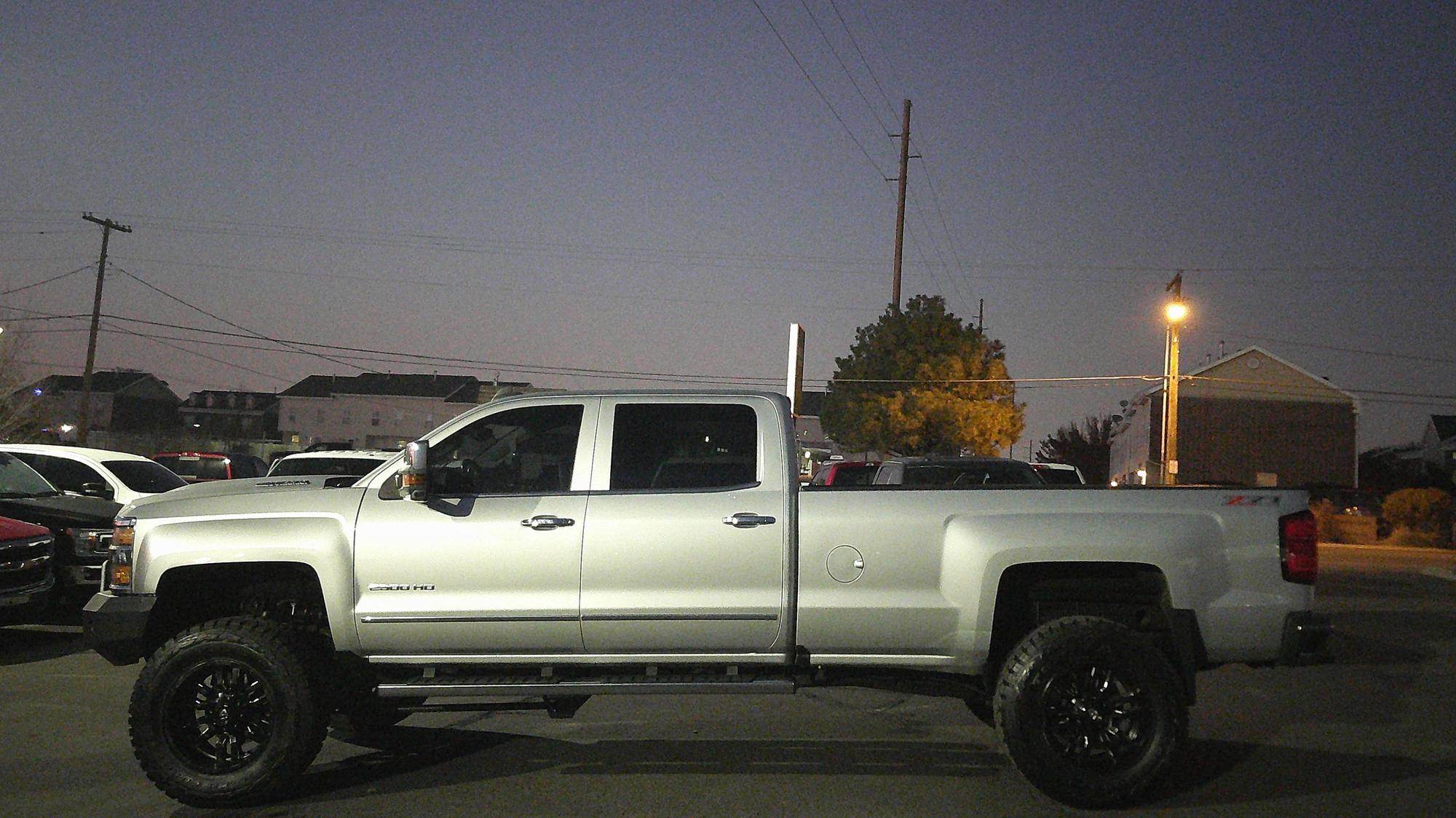 2017 Chevrolet Silverado 2500HD LTZ photo 37