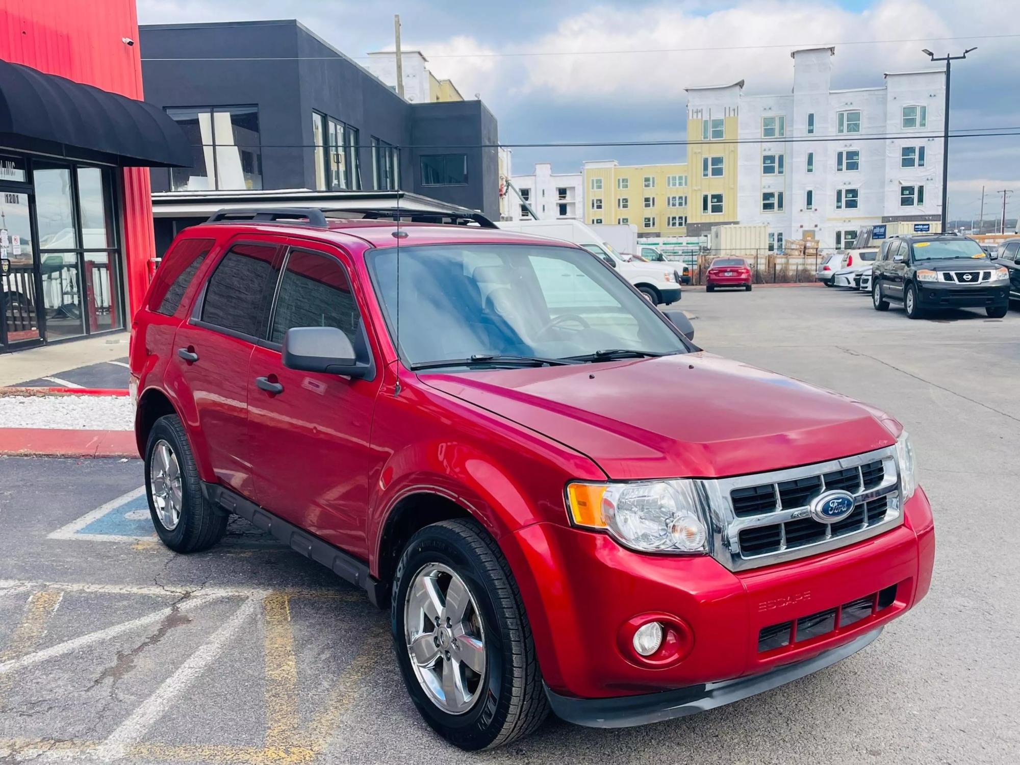 2011 Ford Escape XLT photo 18