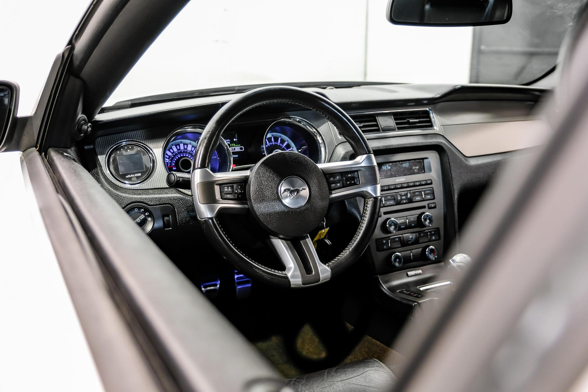 2013 Ford Mustang GT photo 84