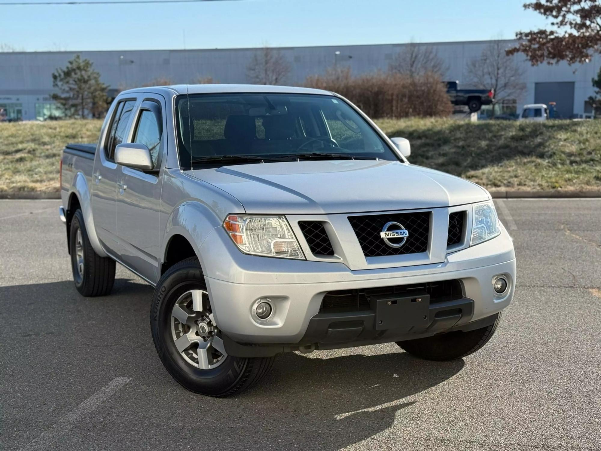 2011 Nissan Frontier PRO-4X photo 95