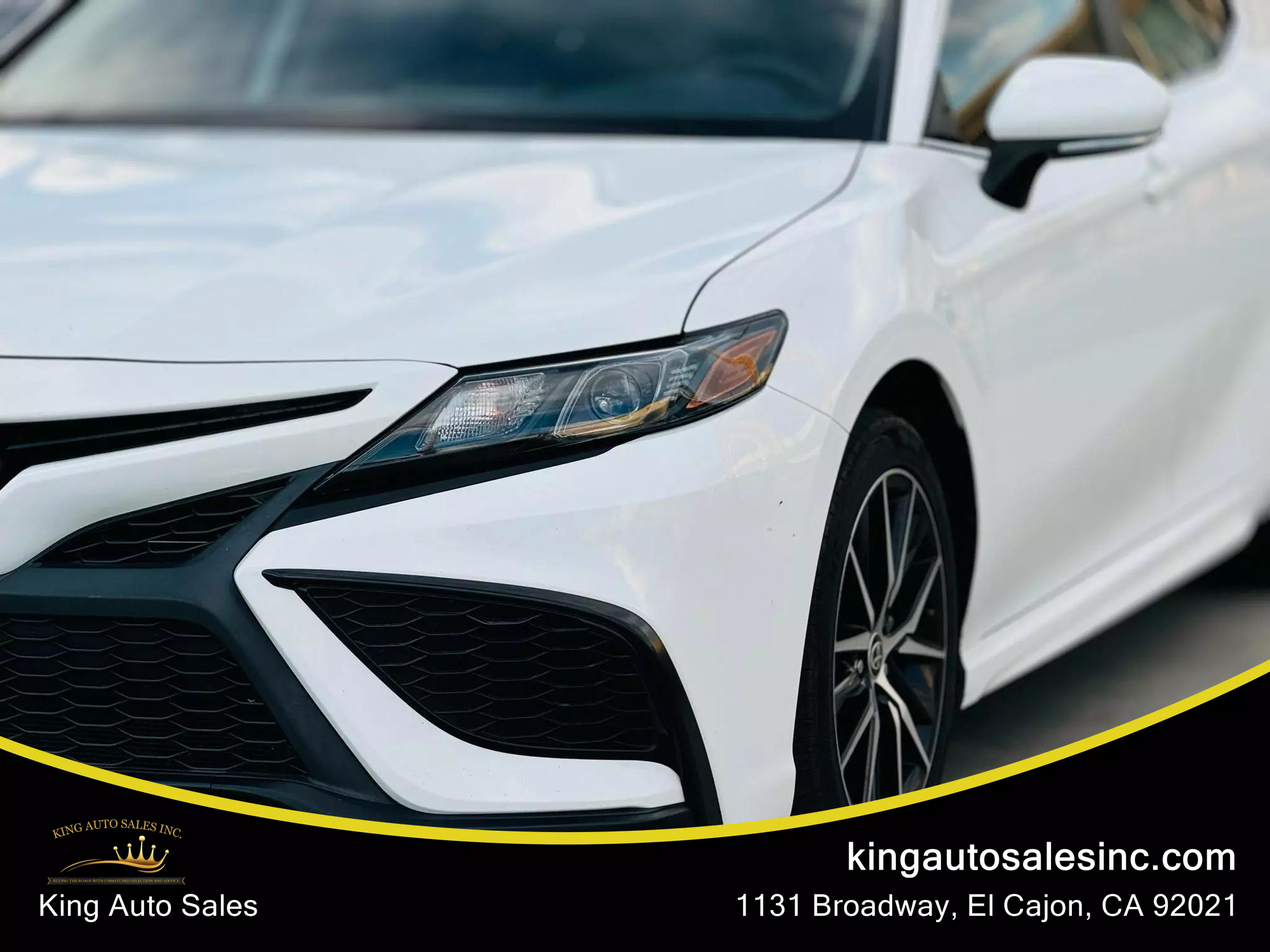 2021 Toyota Camry SE photo 25