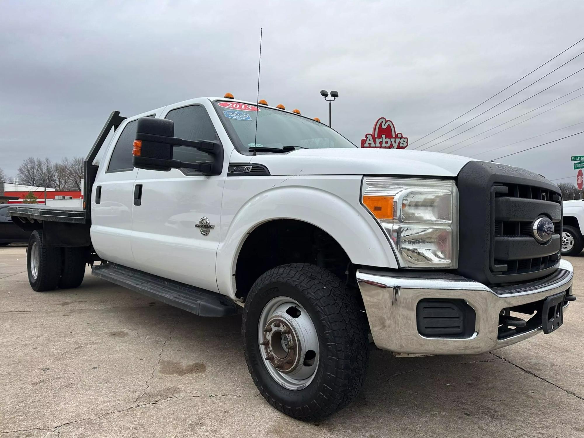 2015 Ford F-350 Super Duty Chassis Cab XL photo 39