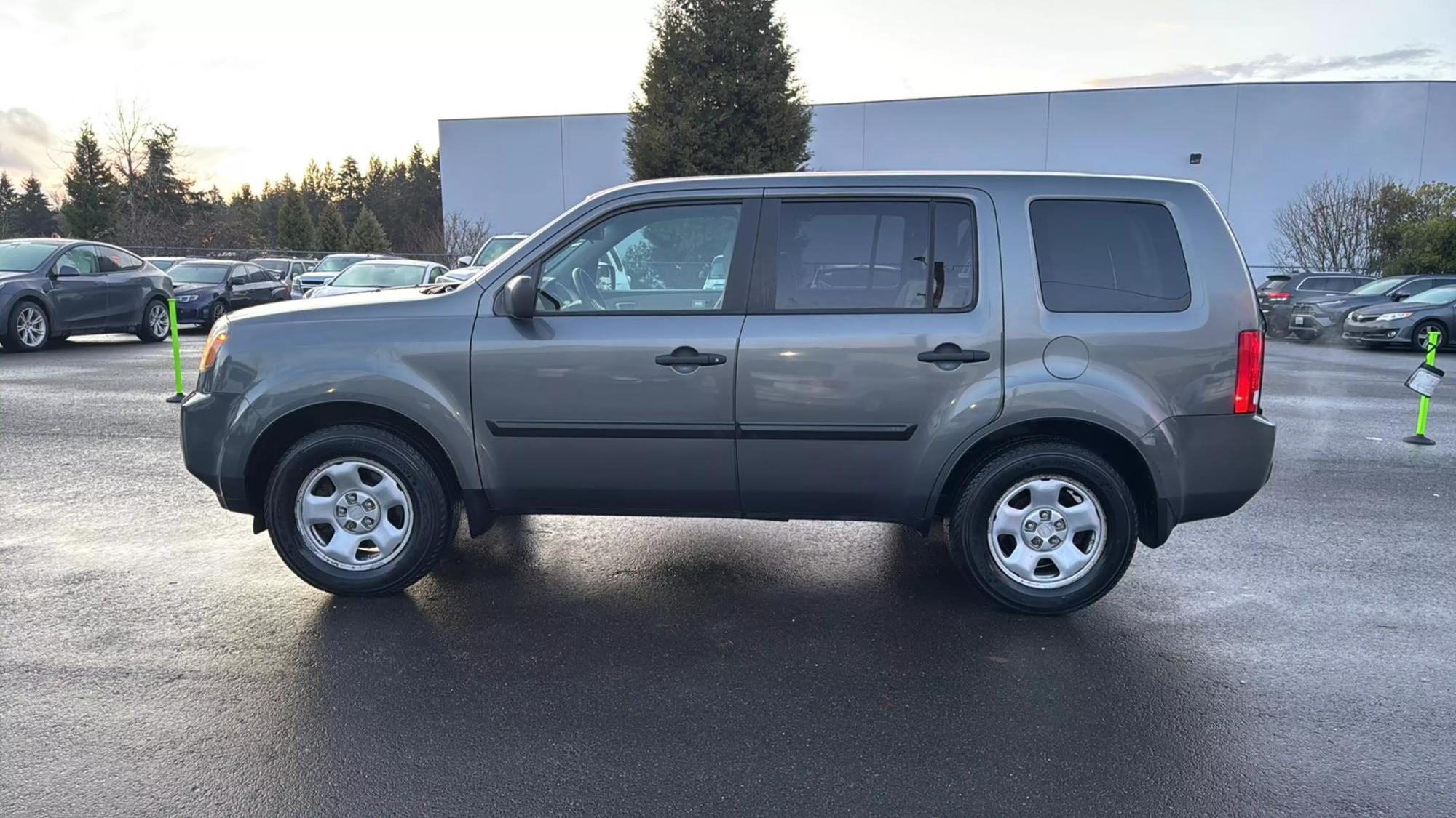 2009 Honda Pilot LX photo 37