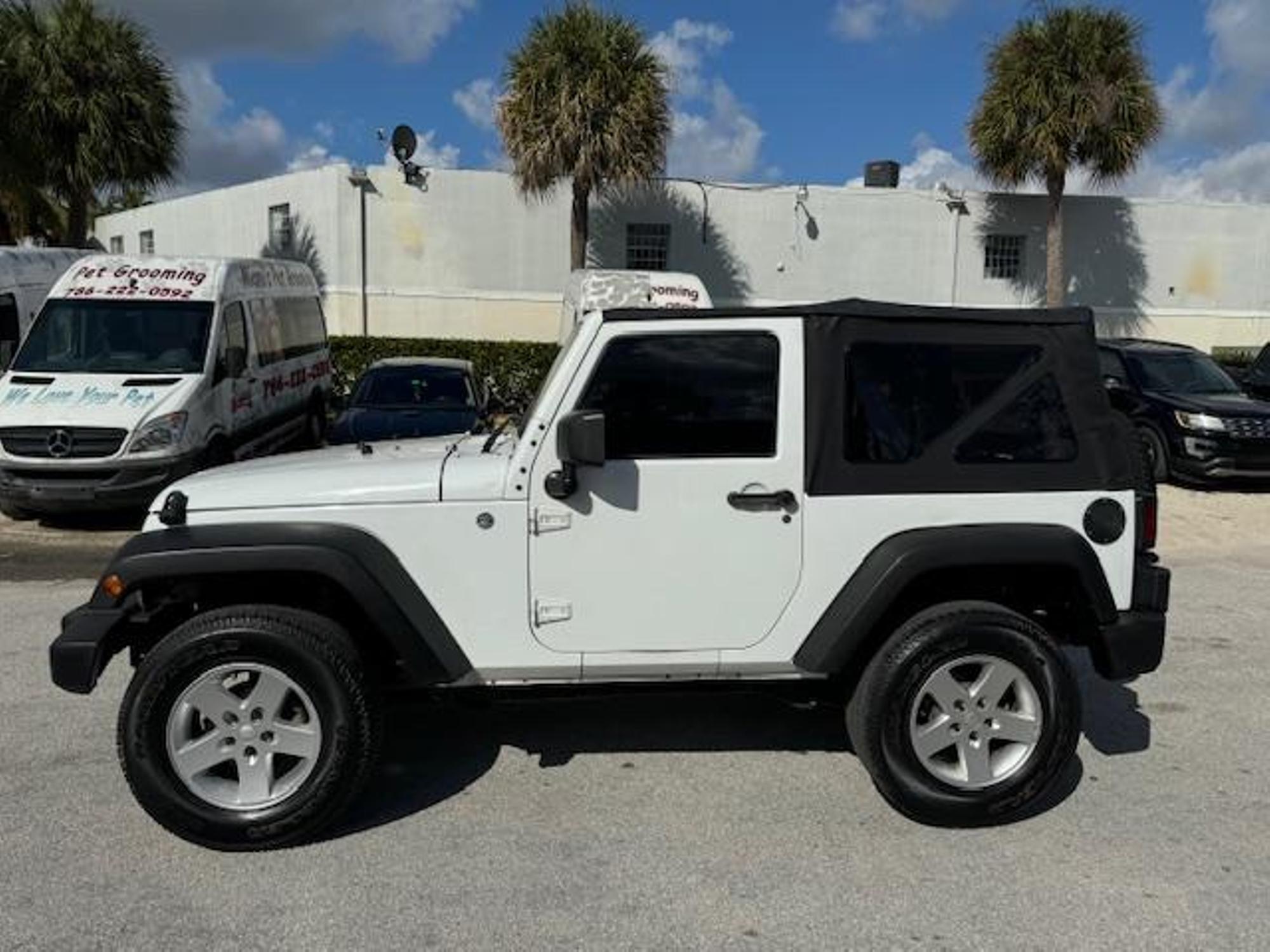 2015 Jeep Wrangler Sahara photo 34