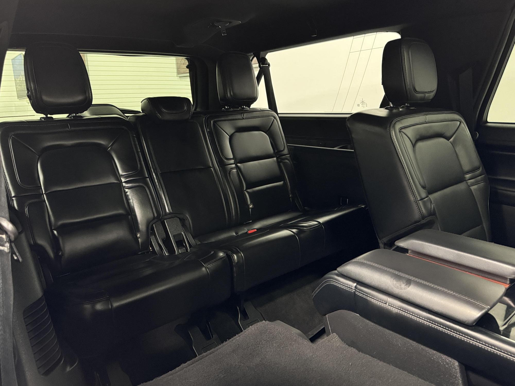 2019 Lincoln Navigator Reserve photo 44