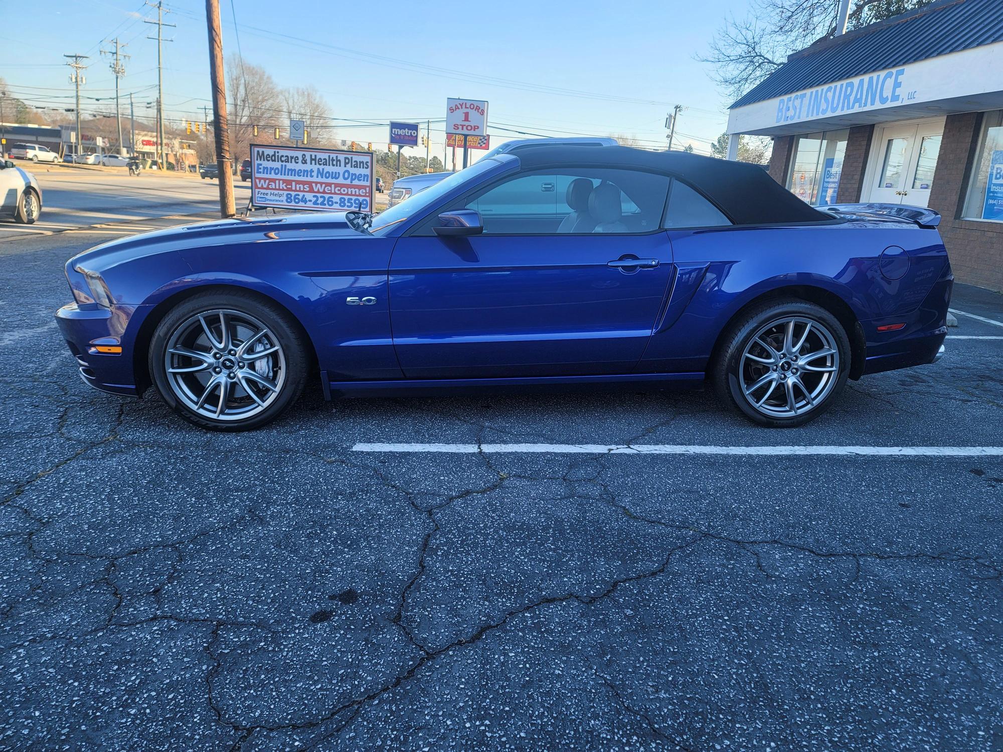 2013 Ford Mustang GT photo 26