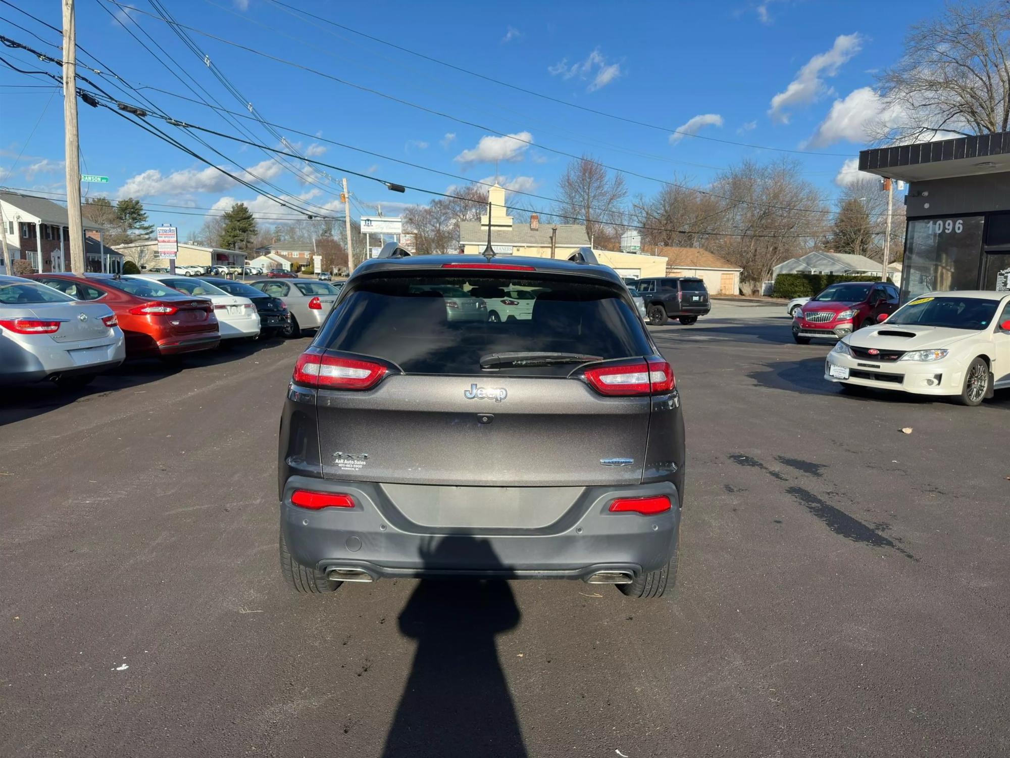 2018 Jeep Cherokee Latitude Plus photo 30