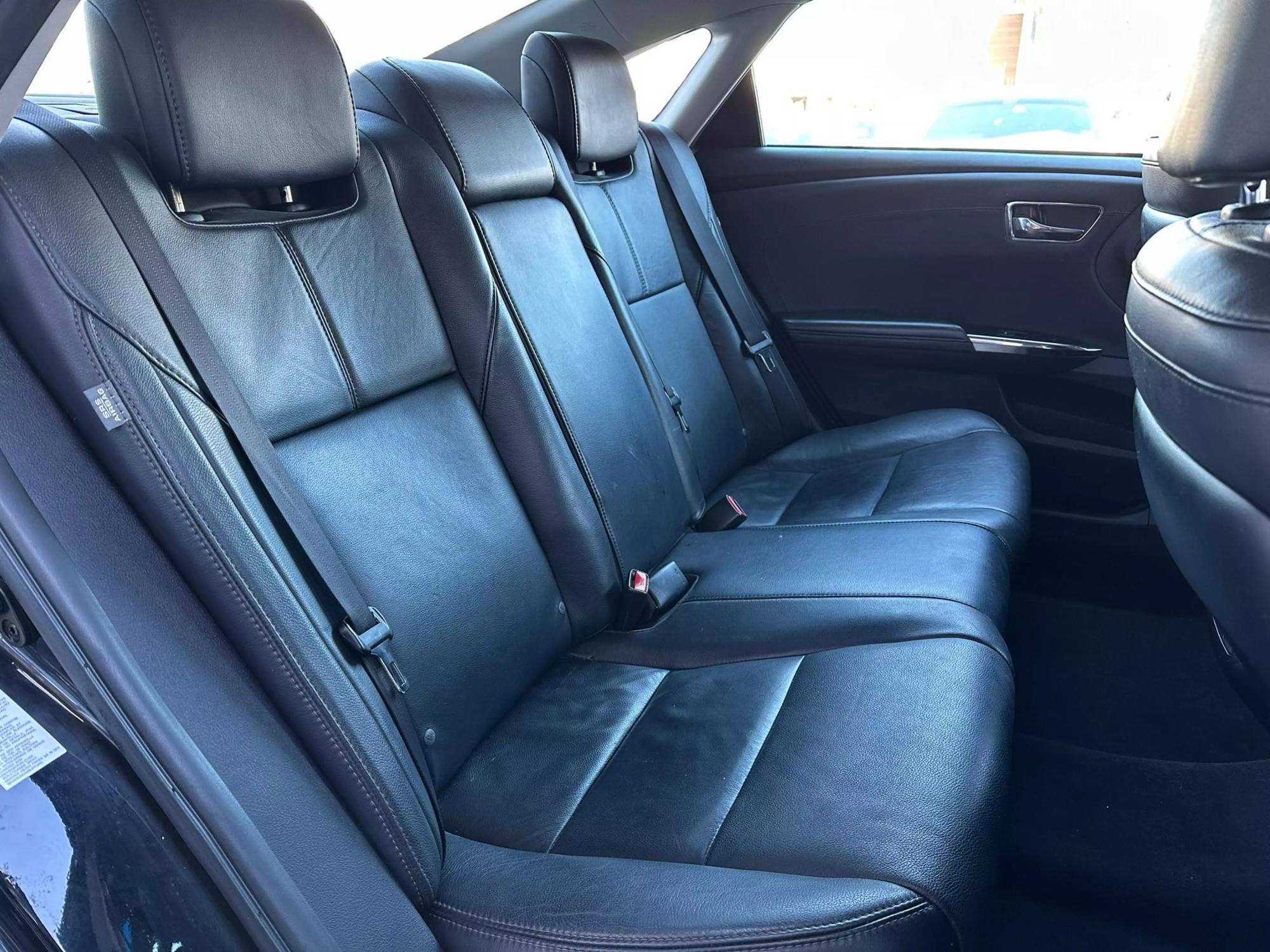 2015 Toyota Avalon XLE photo 39