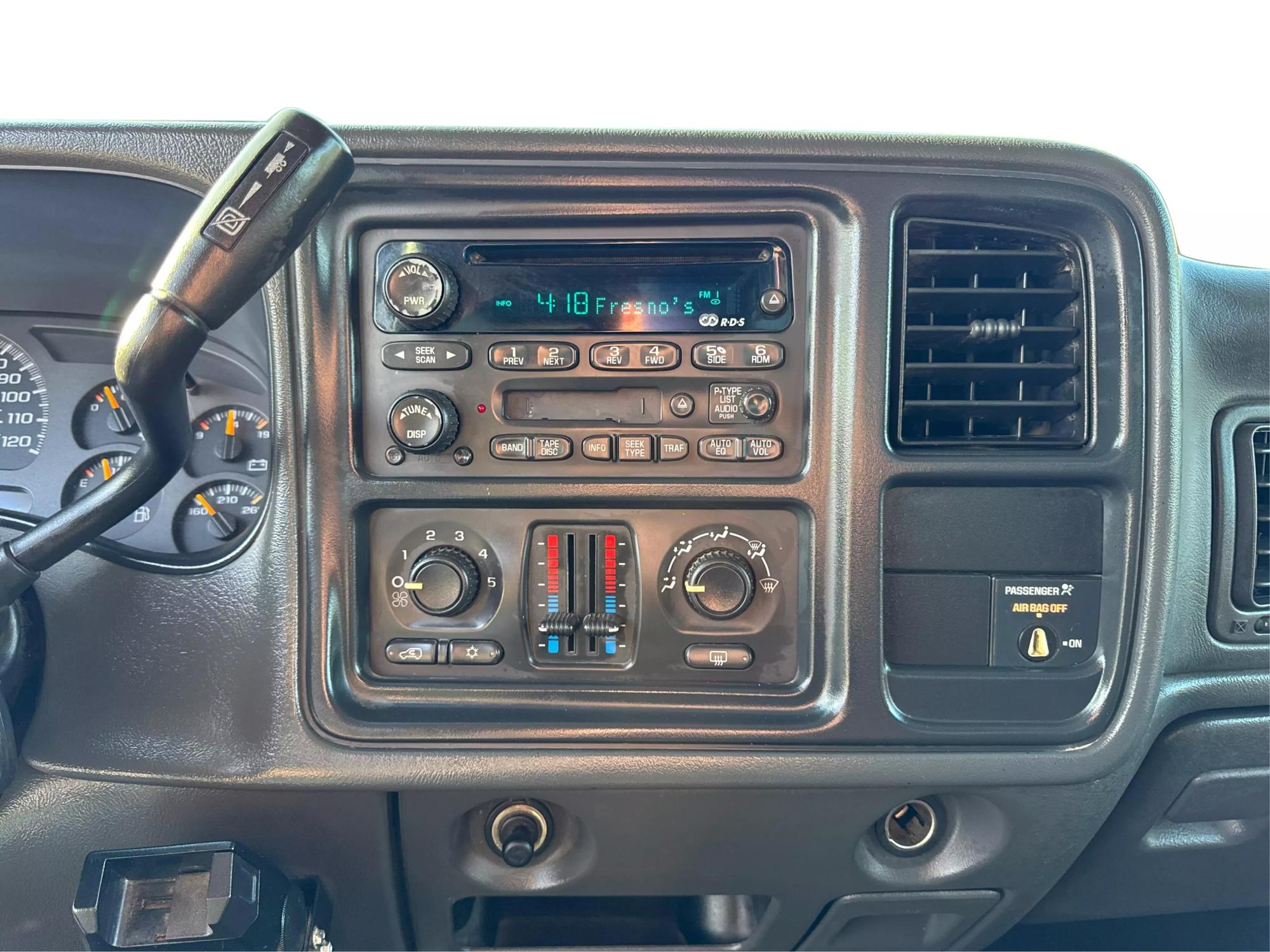 2003 GMC Sierra 2500HD null photo 48