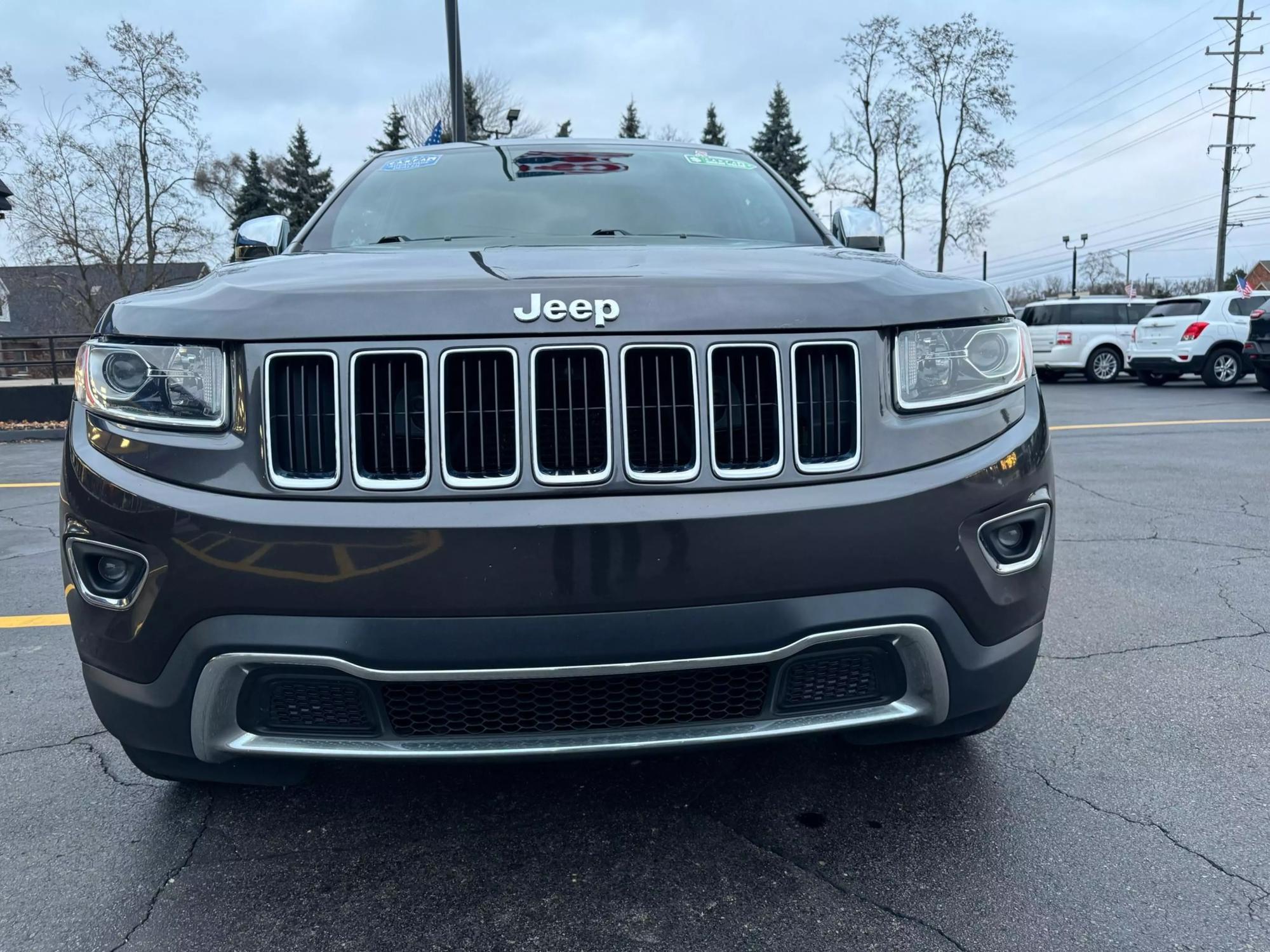 2015 Jeep Grand Cherokee Limited photo 18