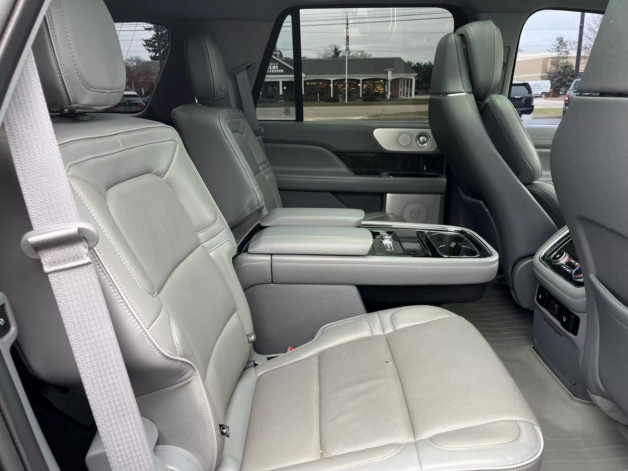 2018 Lincoln Navigator Reserve photo 36