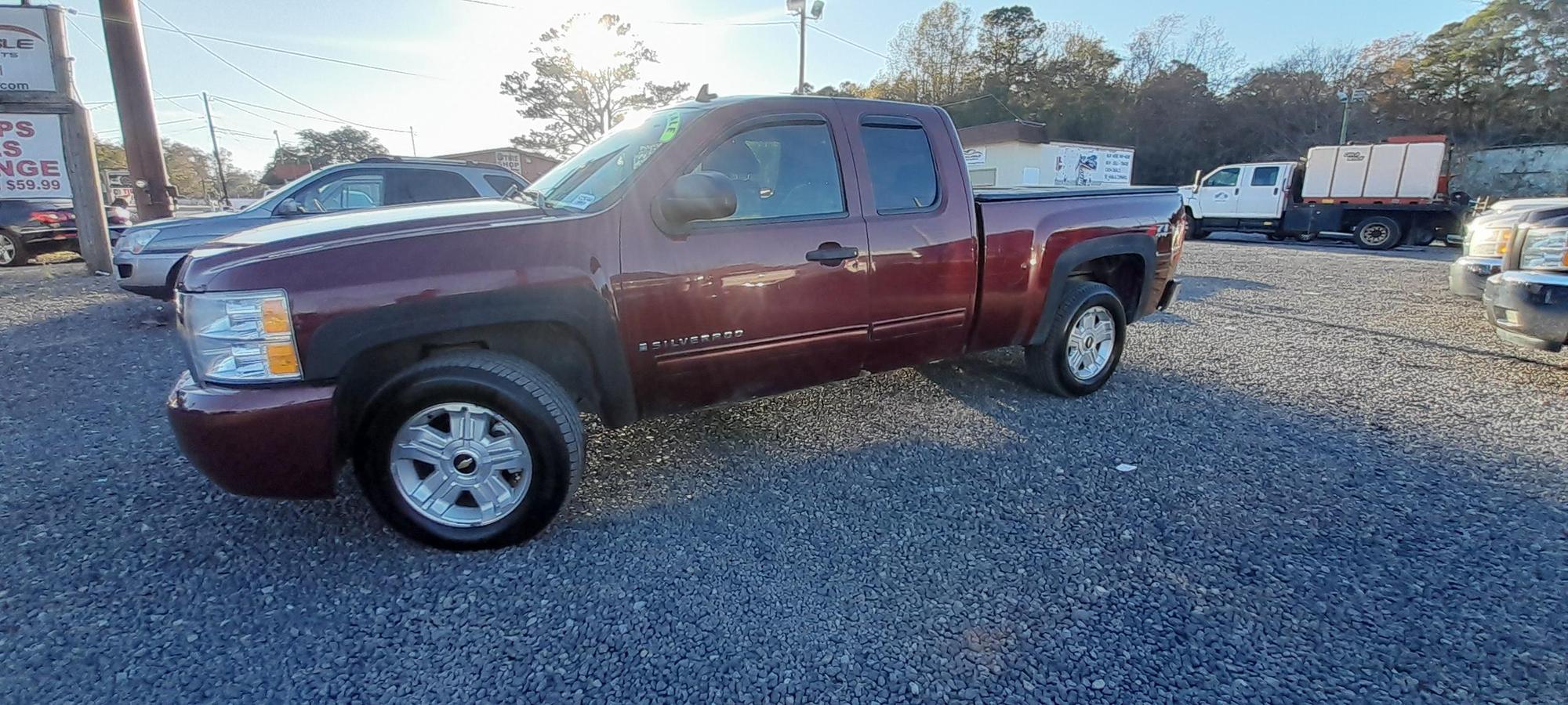 2009 Chevrolet Silverado 1500 1LT photo 11