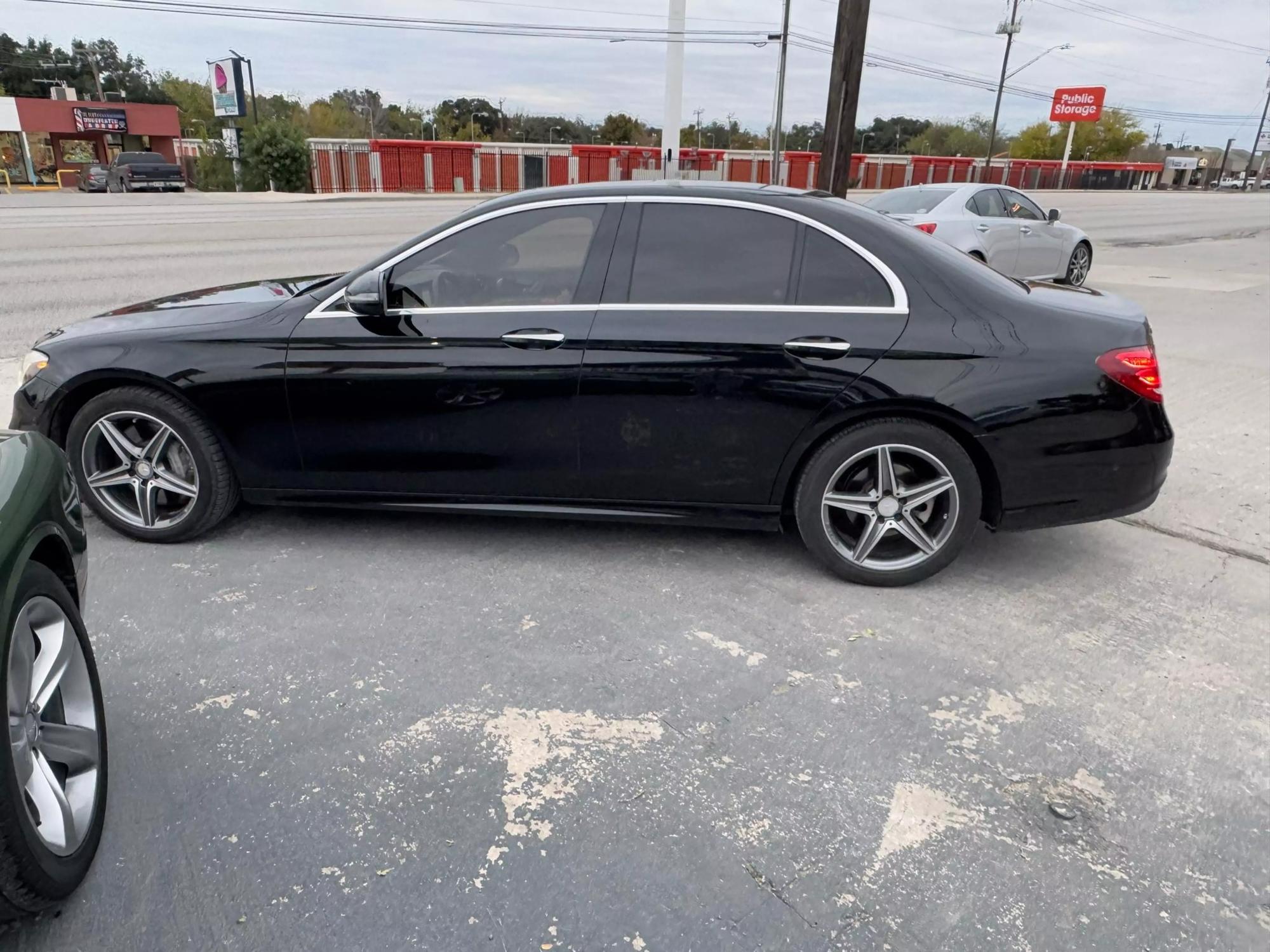 2017 Mercedes-Benz E-Class E300 photo 24