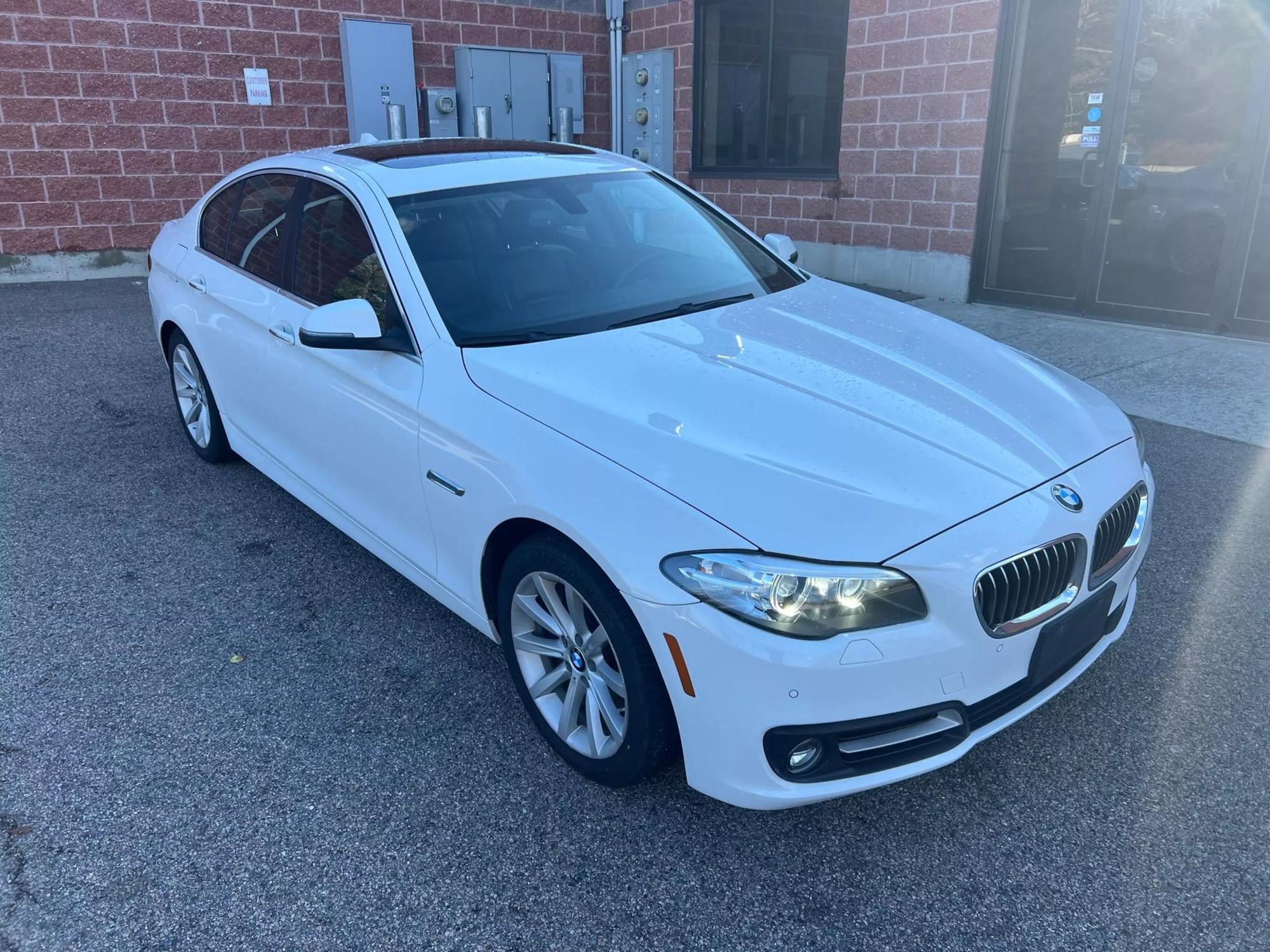 2015 BMW 5 Series 535i photo 28