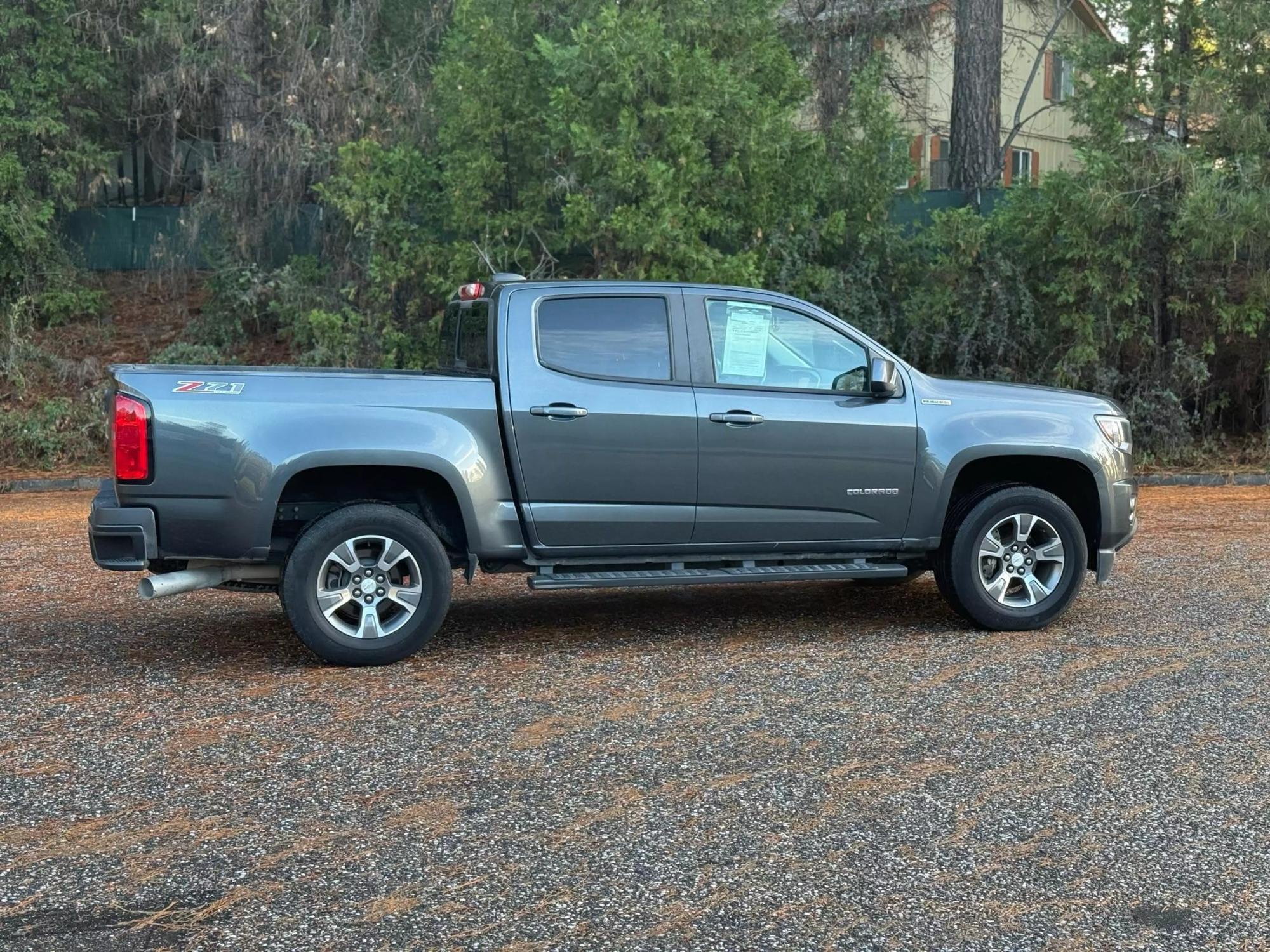 2016 Chevrolet Colorado Z71 photo 32