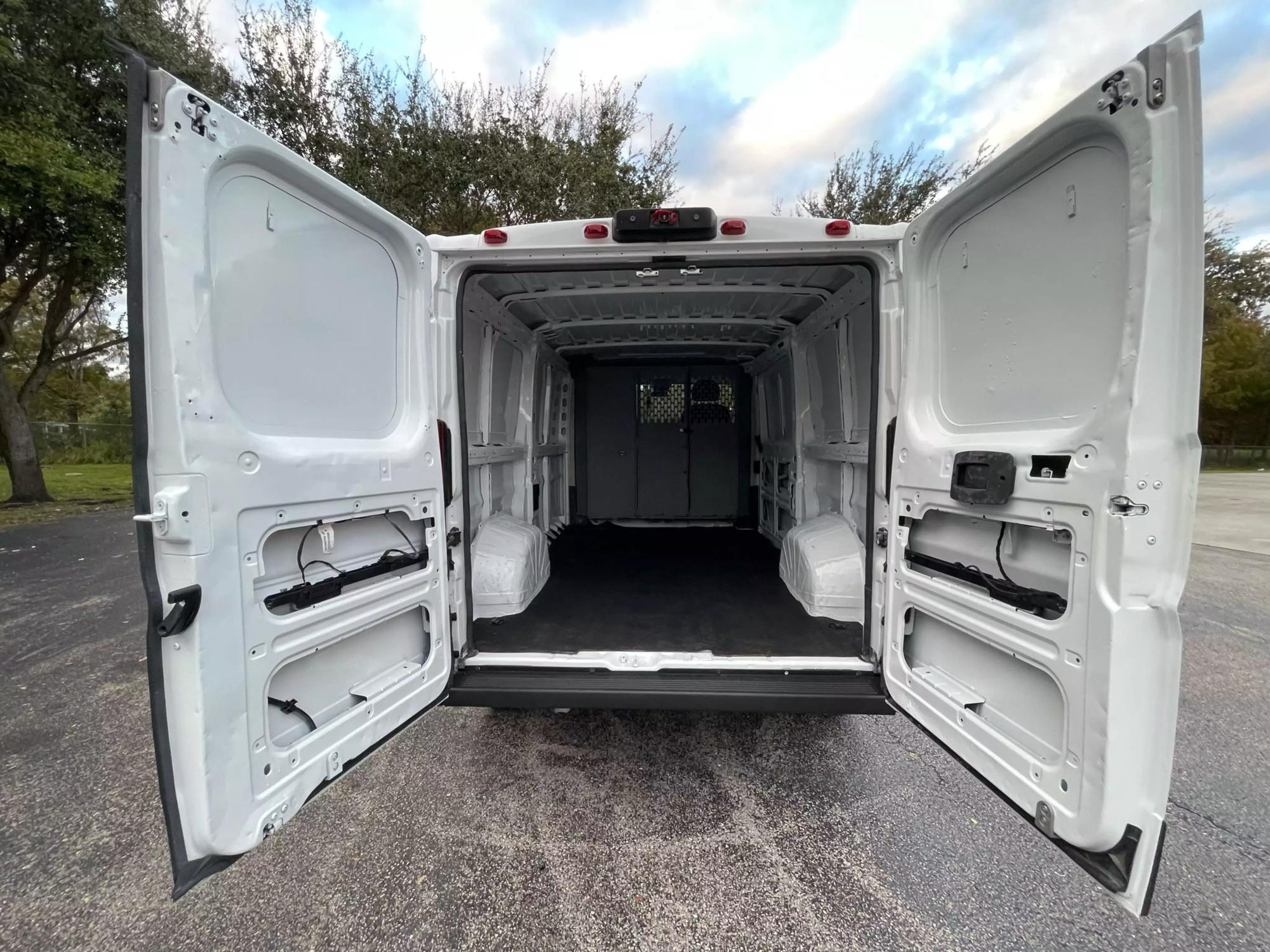 2019 RAM ProMaster Cargo Van Base photo 50