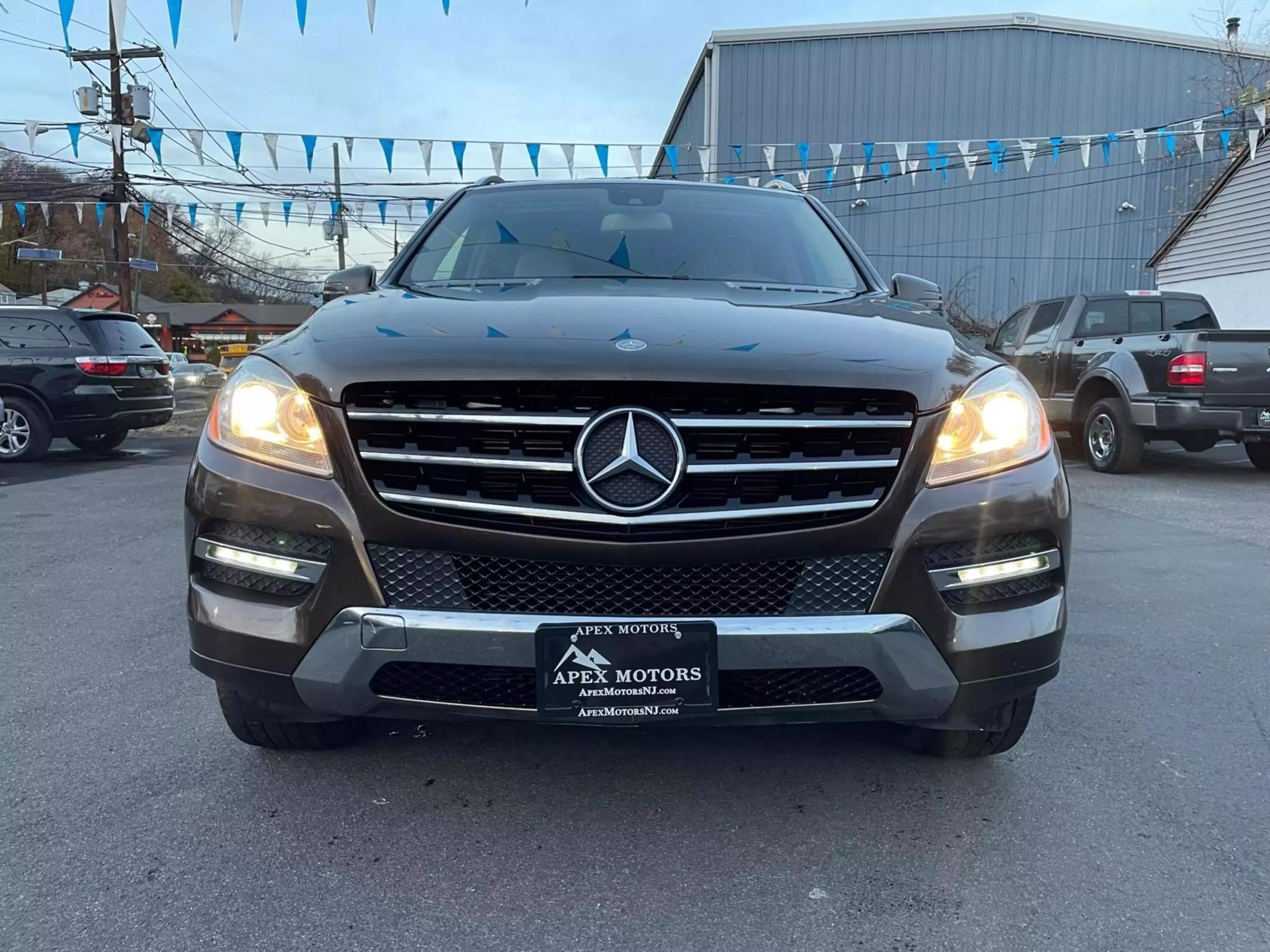 2012 Mercedes-Benz M-Class ML350 photo 67