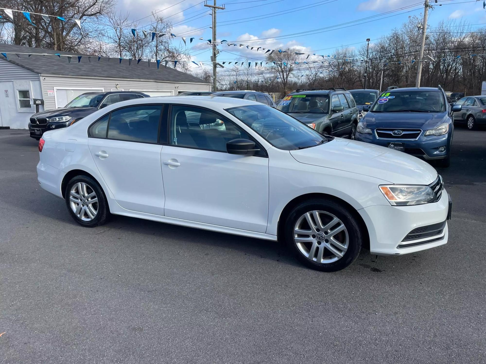 2015 Volkswagen Jetta S photo 72