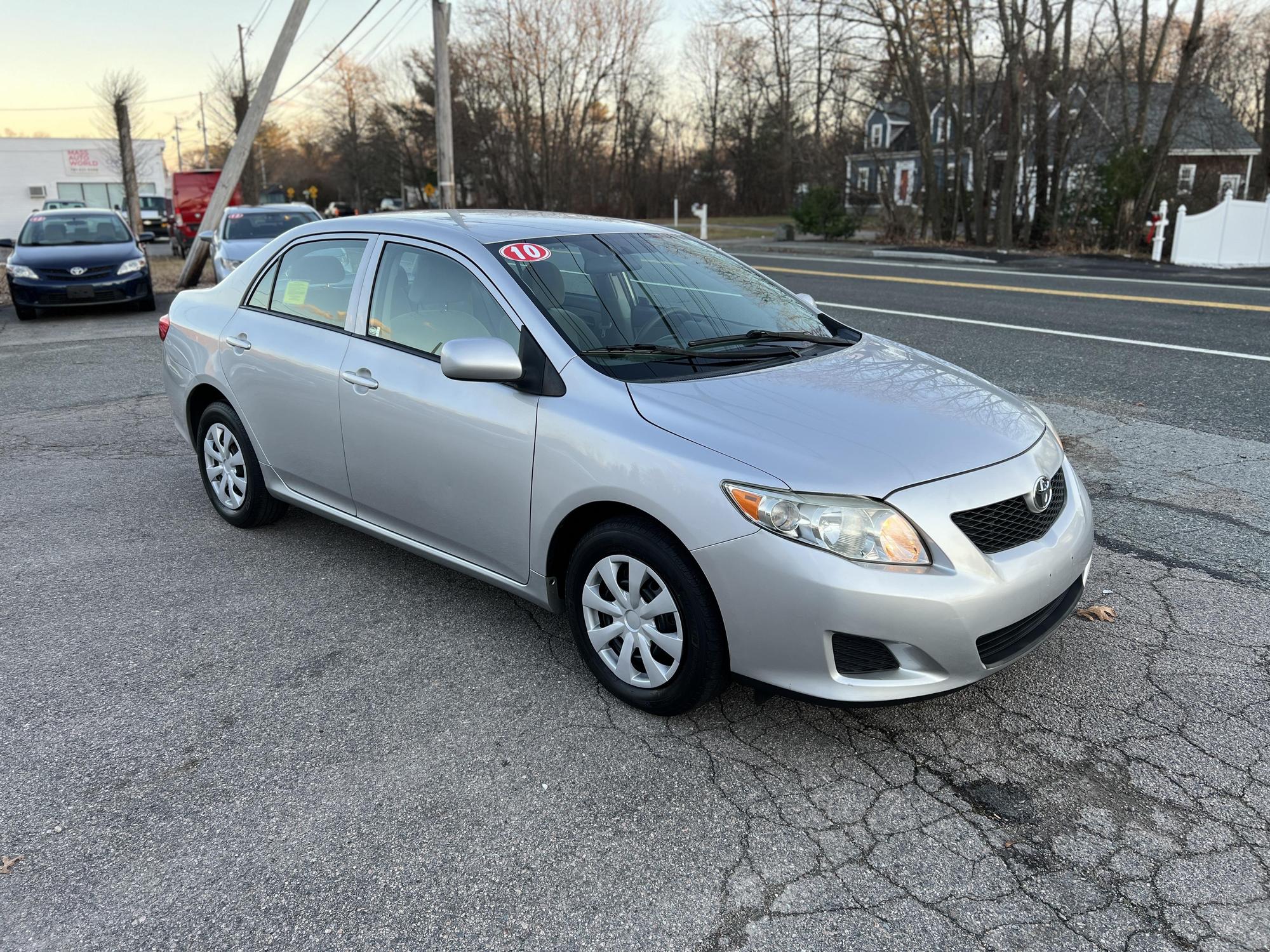 2010 Toyota Corolla LE photo 41