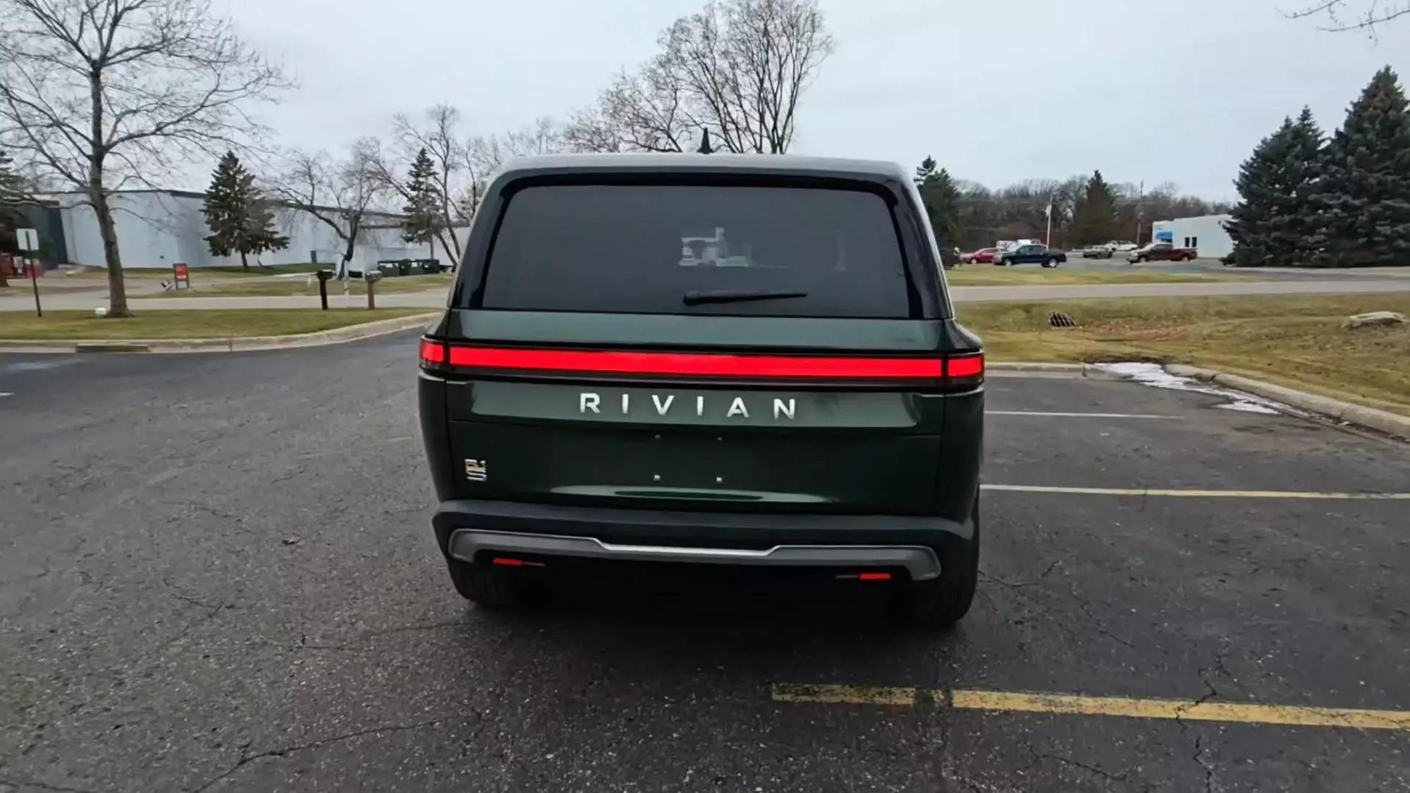 2023 Rivian R1S Adventure photo 48