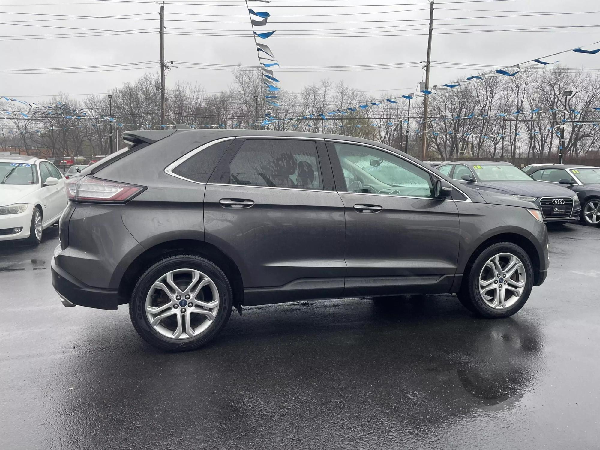 2015 Ford Edge Titanium photo 83