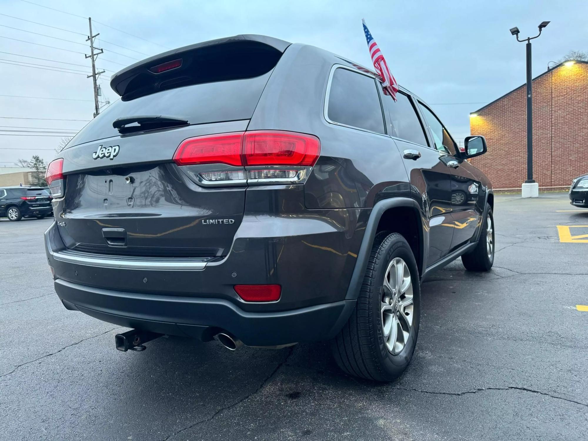 2015 Jeep Grand Cherokee Limited photo 21