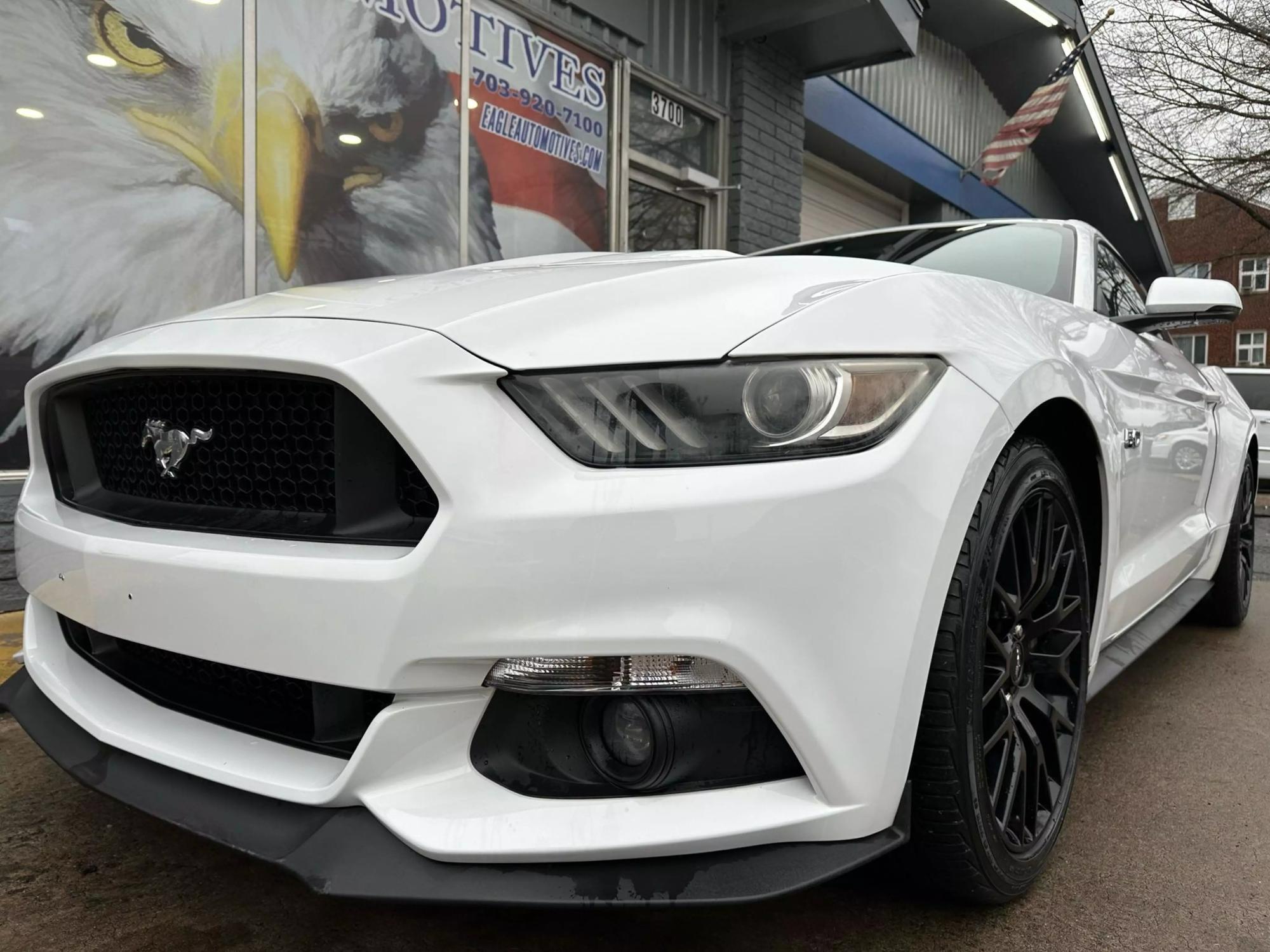 2015 Ford Mustang GT photo 31