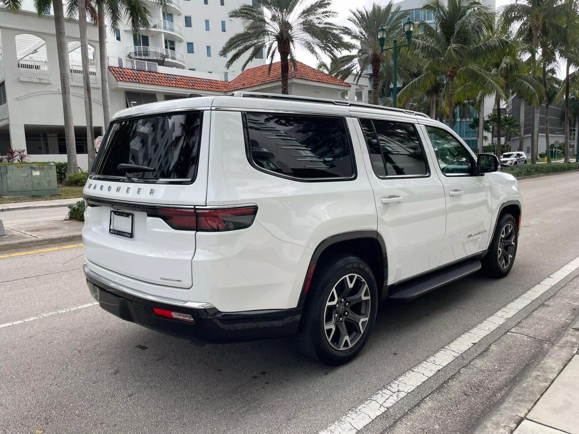 2024 Jeep Wagoneer Series III photo 37