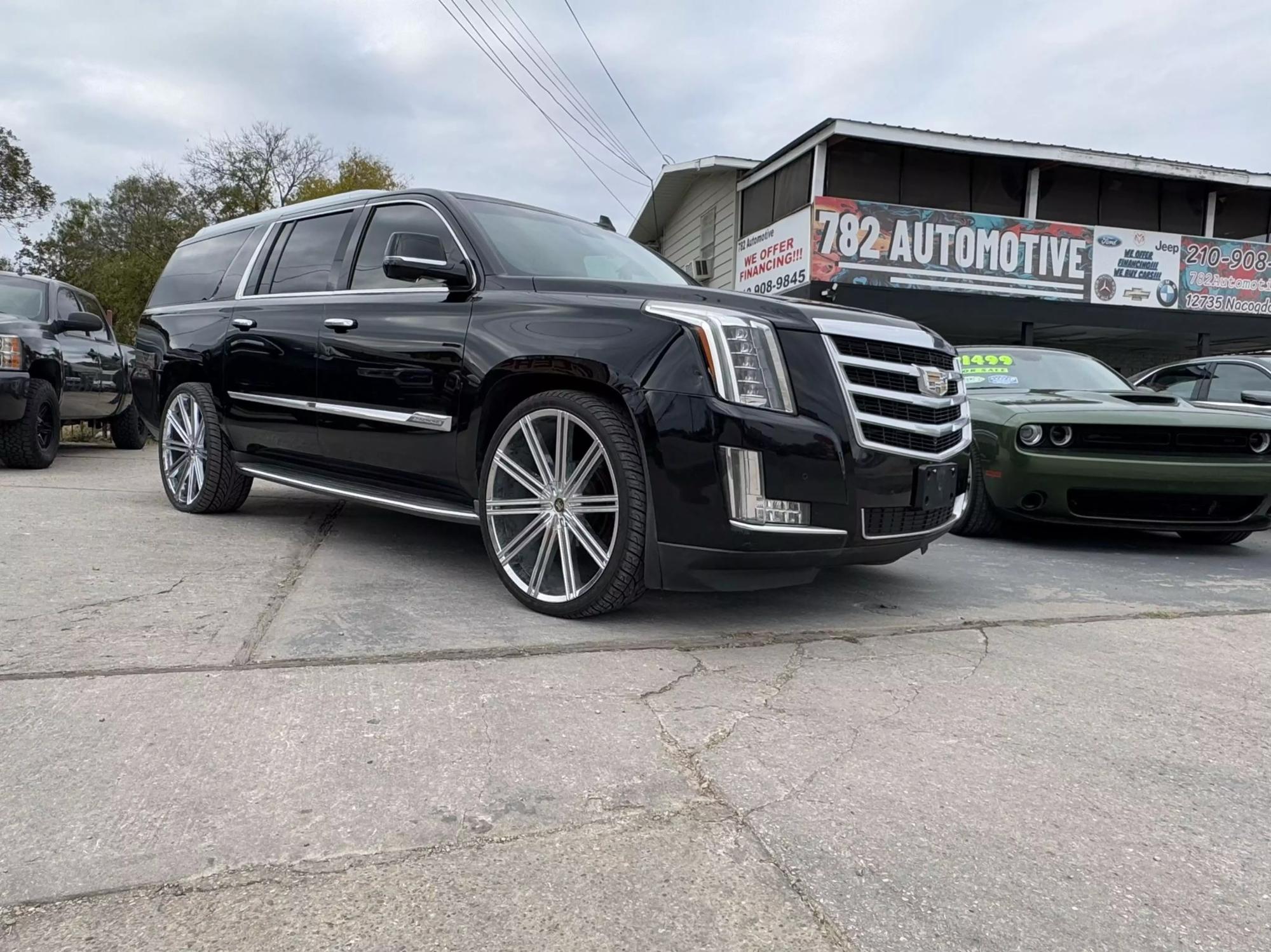 2015 Cadillac Escalade ESV Luxury photo 17