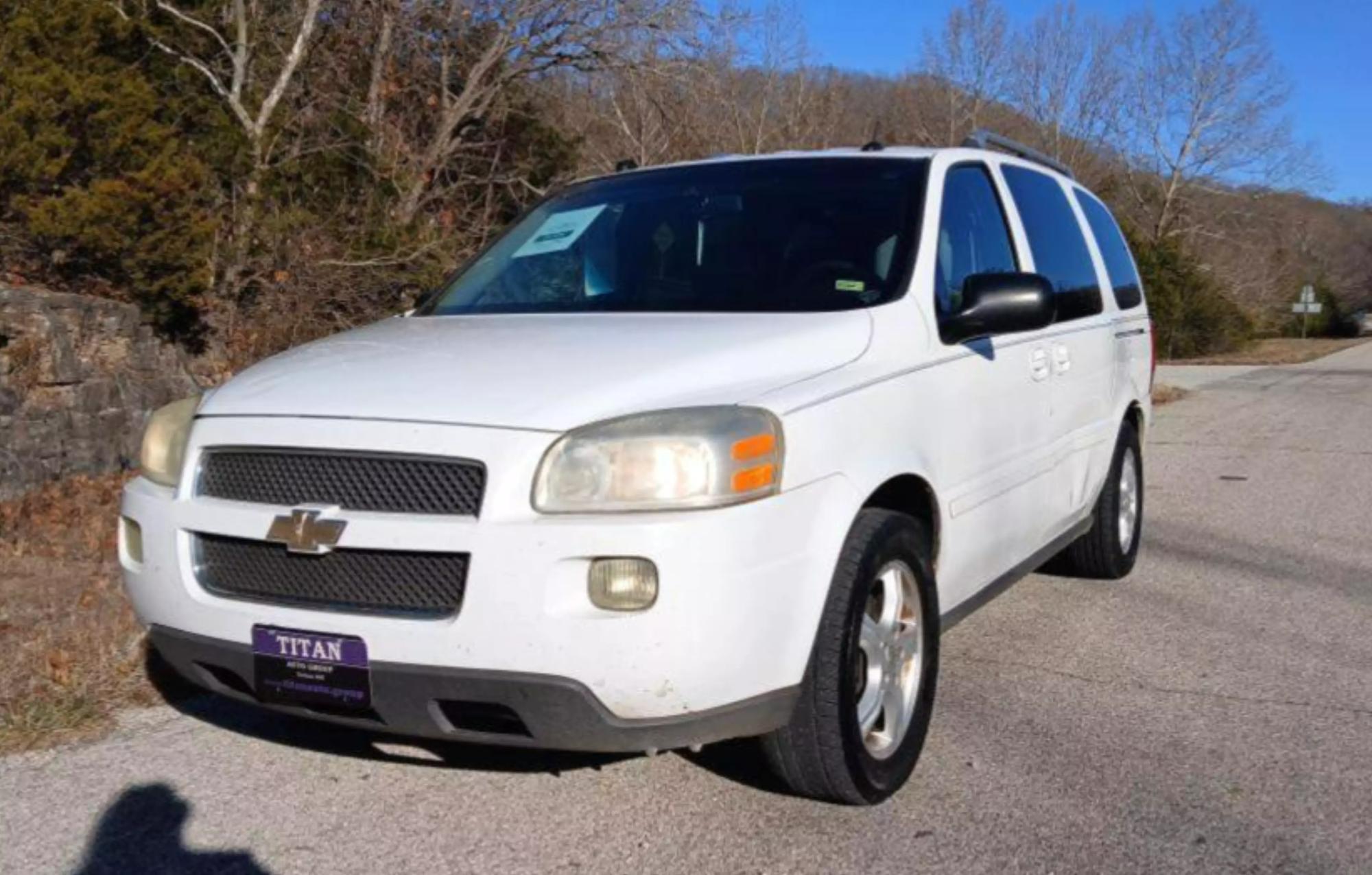 2005 Chevrolet Uplander LT photo 19