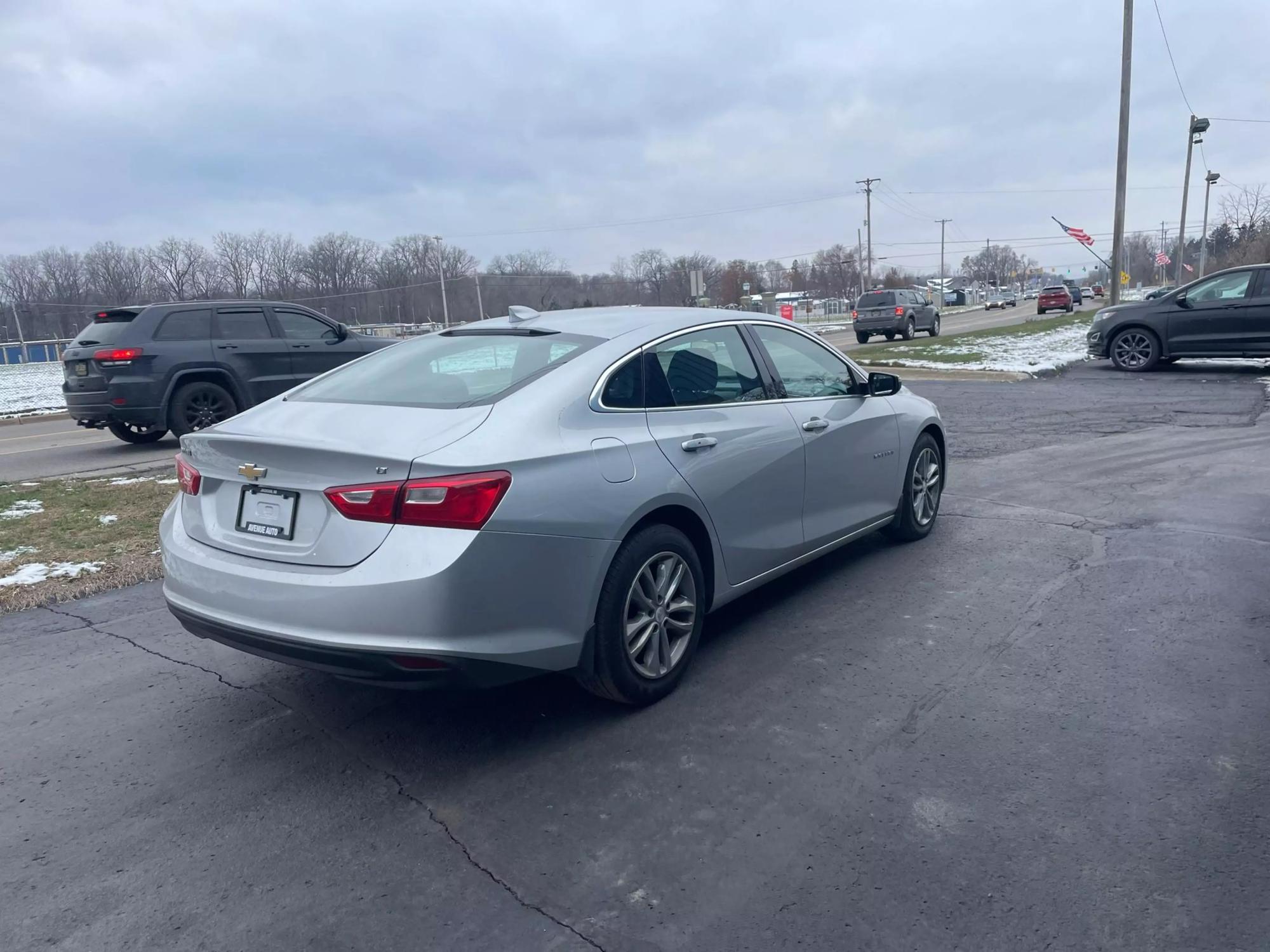 2016 Chevrolet Malibu 1LT photo 13