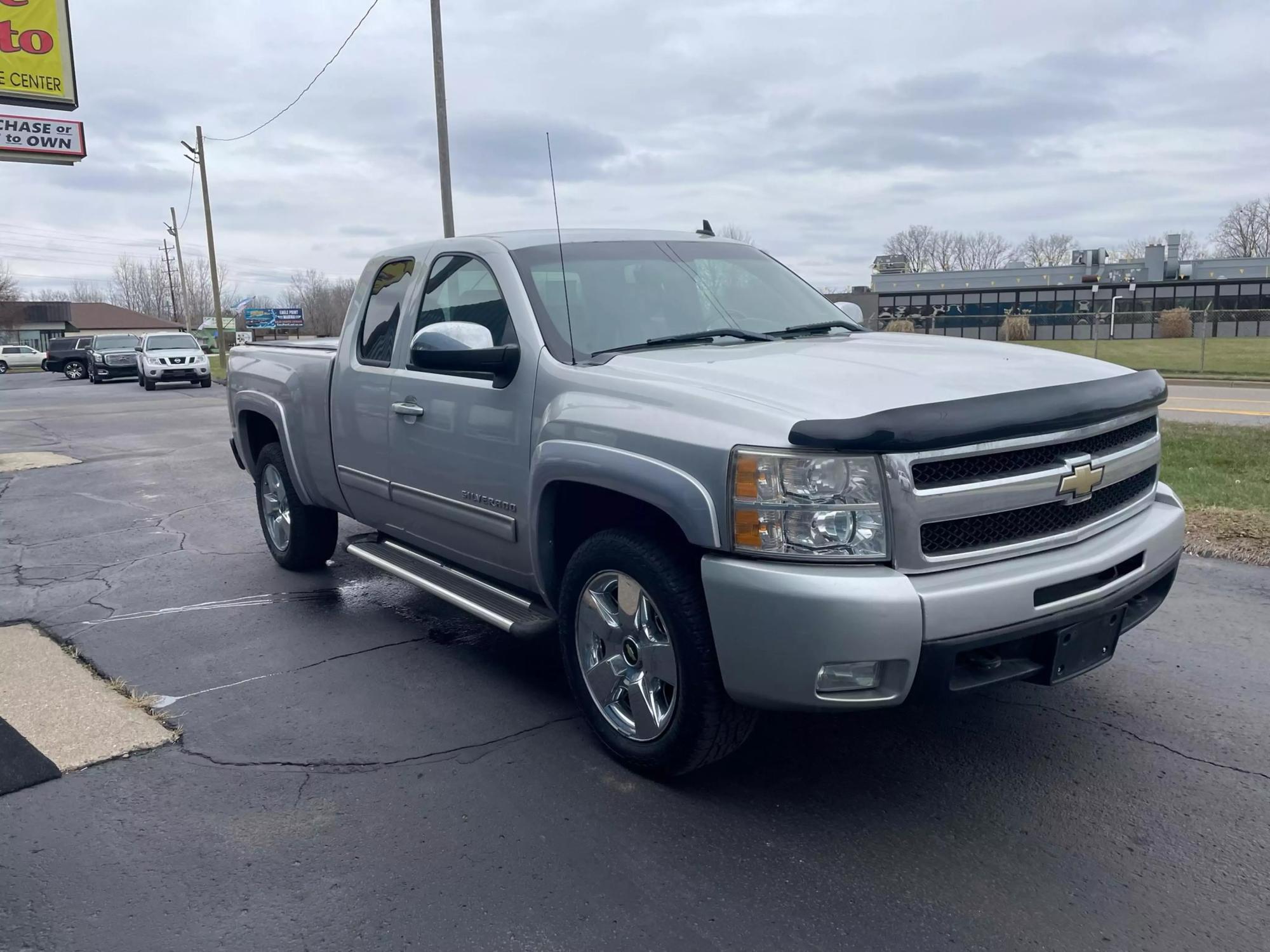 2010 Chevrolet Silverado 1500 LTZ photo 13