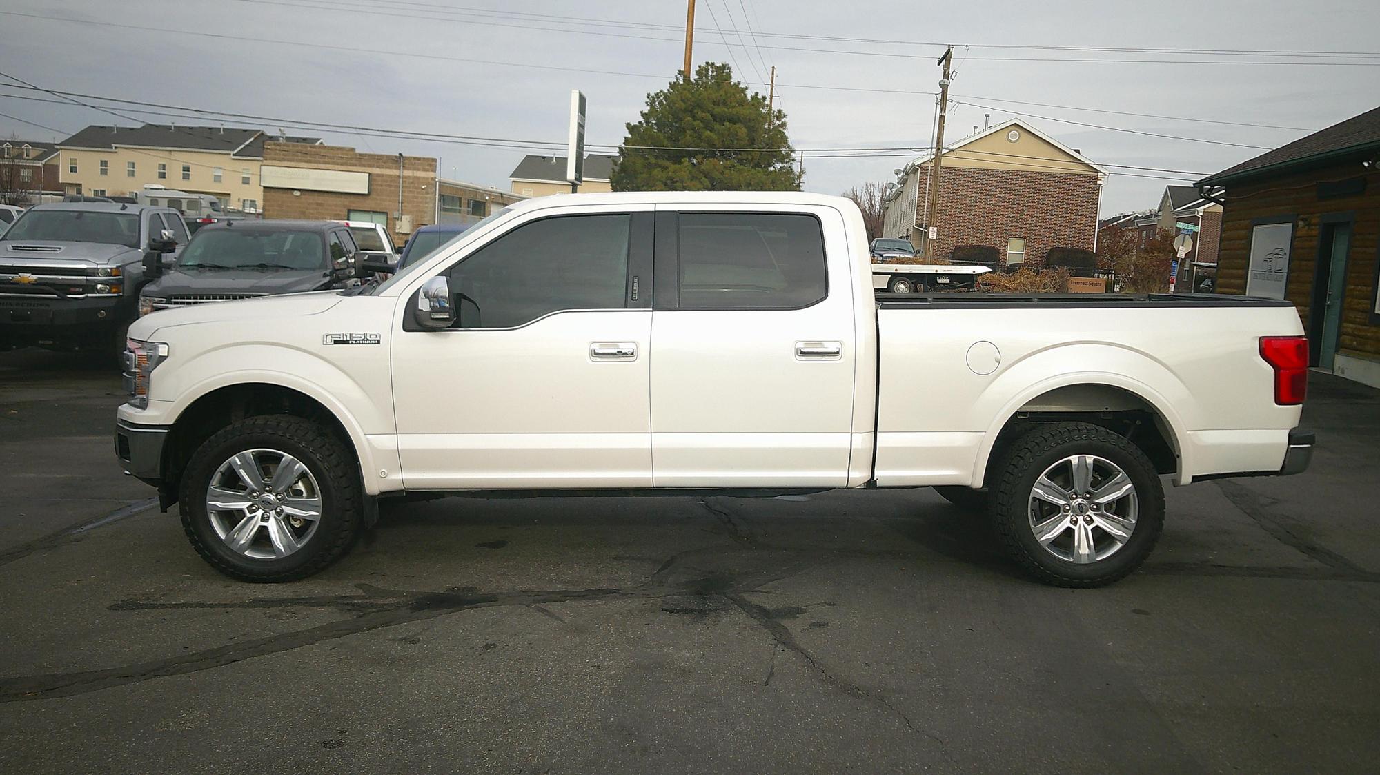 2018 Ford F-150 Platinum photo 16