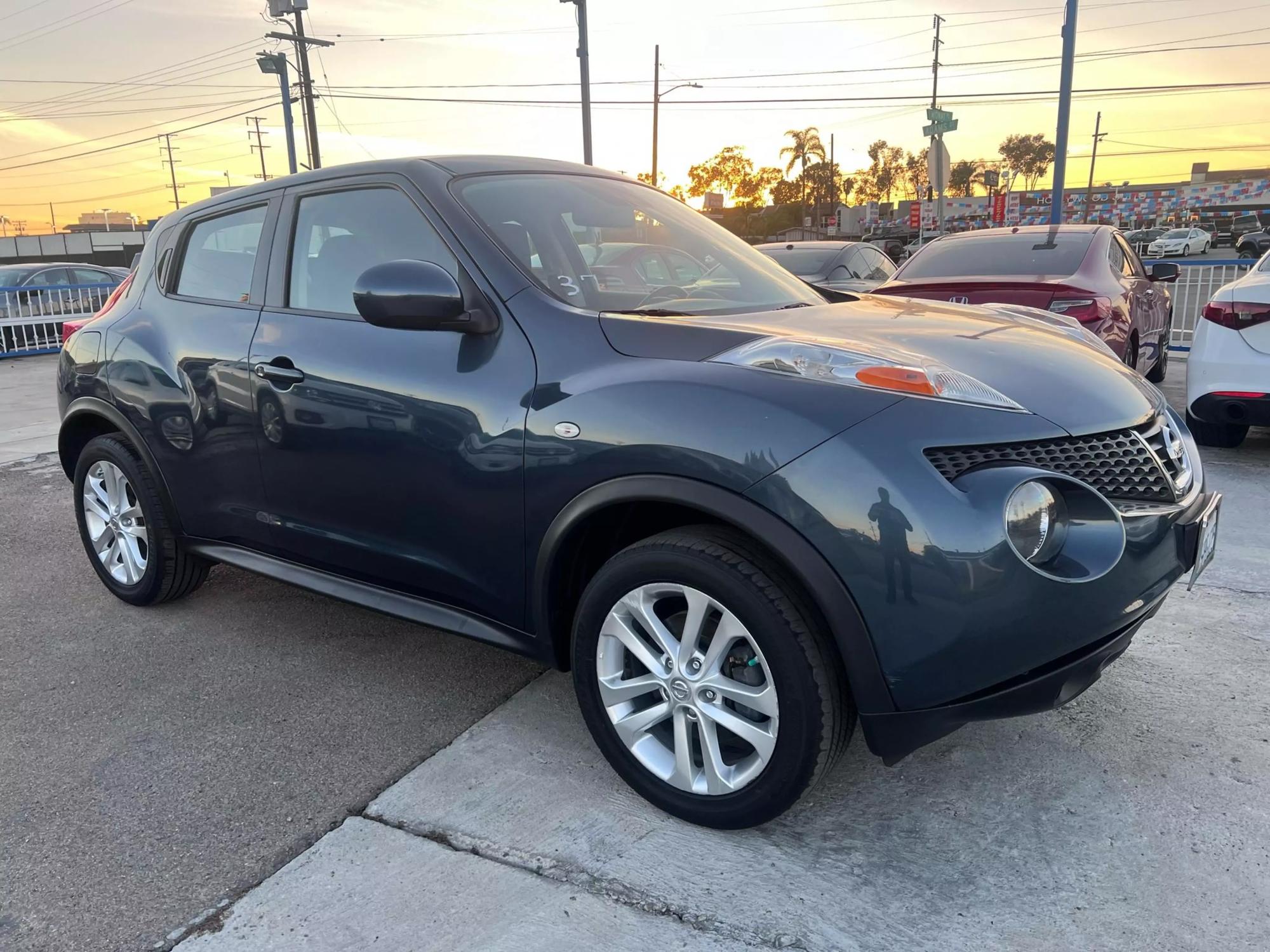 2014 Nissan JUKE S photo 28