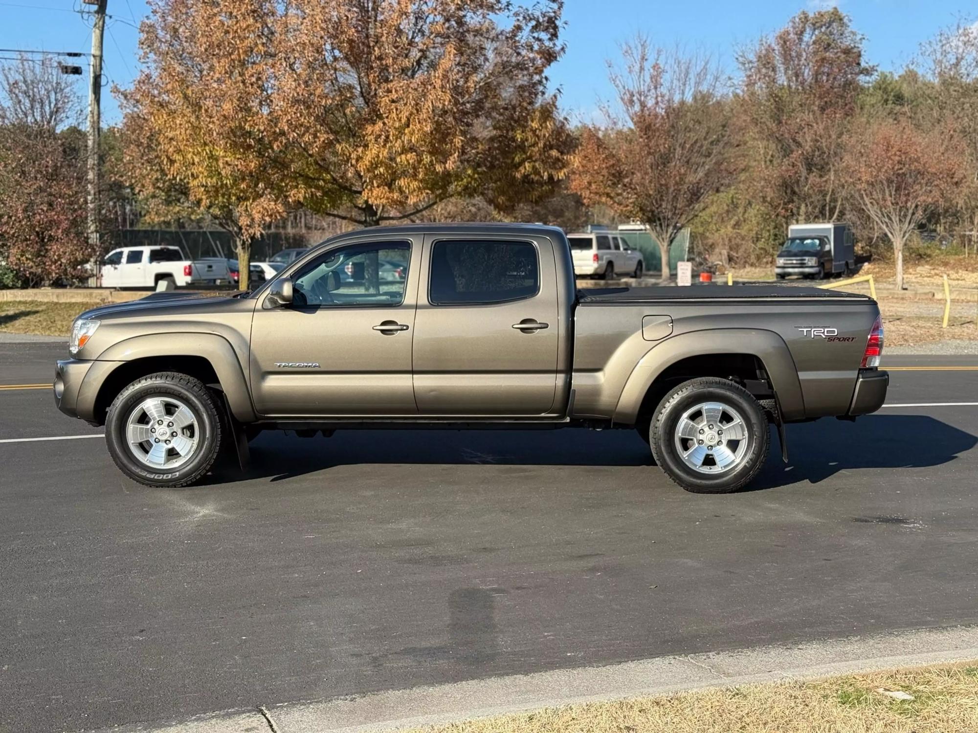 2010 Toyota Tacoma Base photo 109