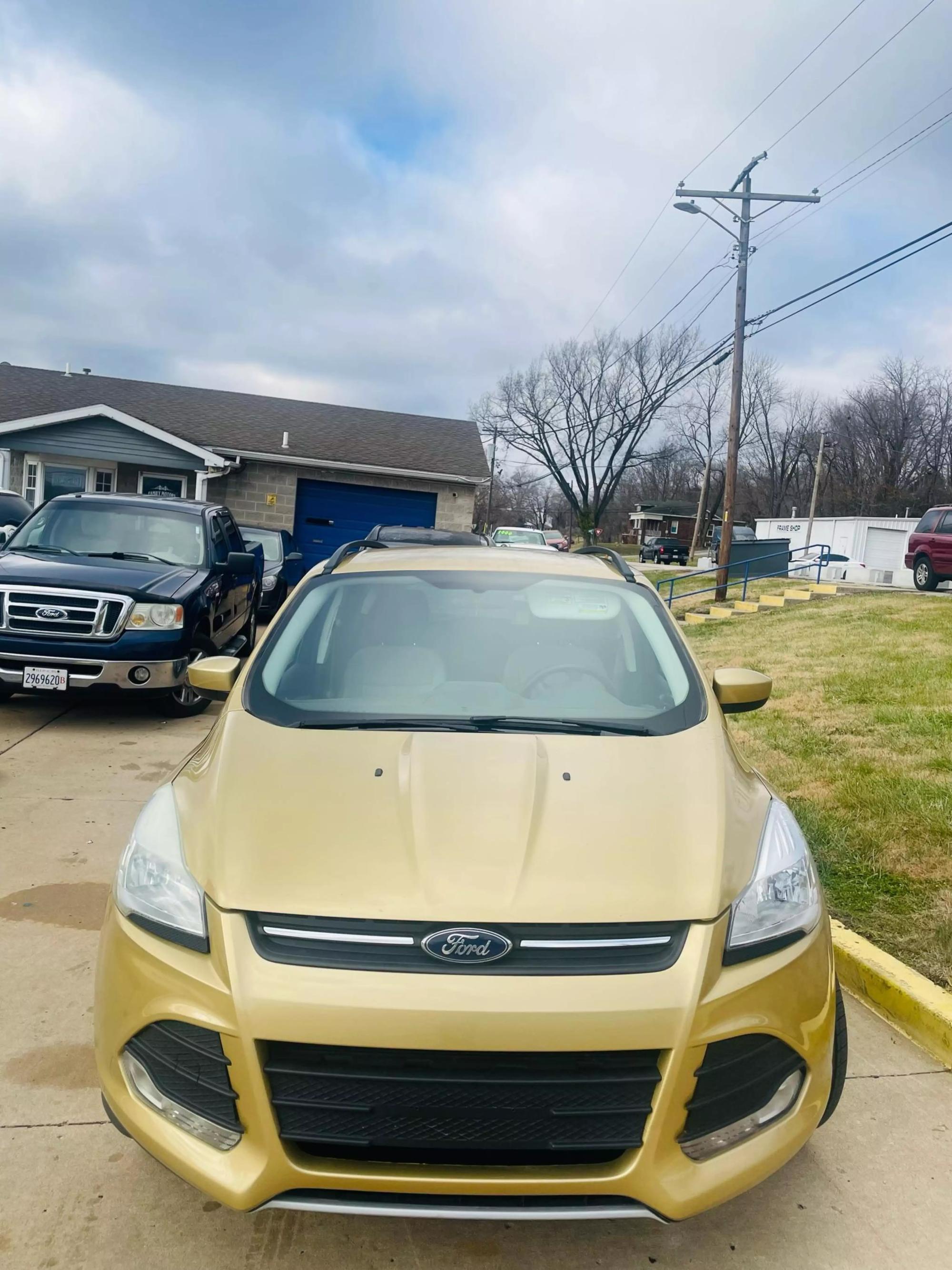 2015 Ford Escape SE photo 17