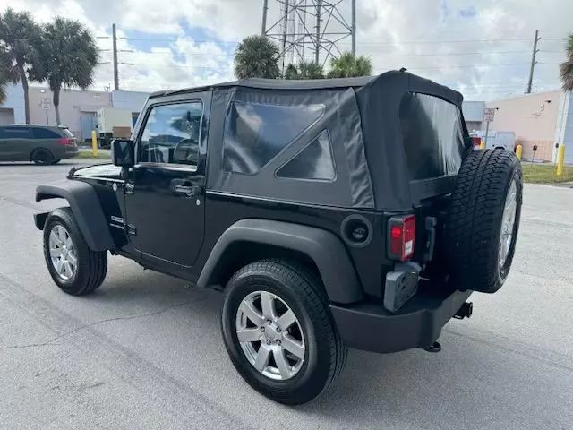 2011 Jeep Wrangler Sport photo 28