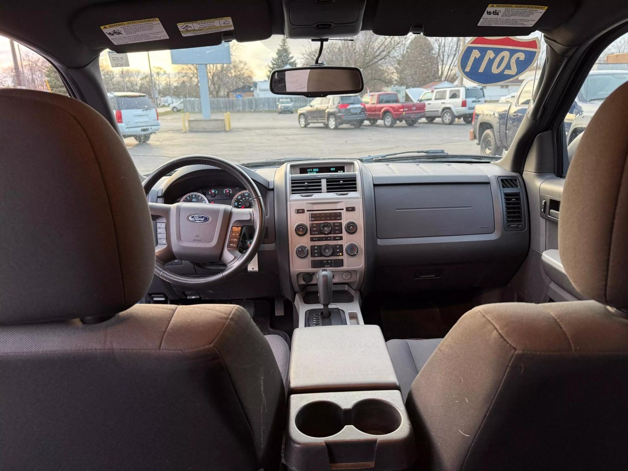 2011 Ford Escape XLT photo 33