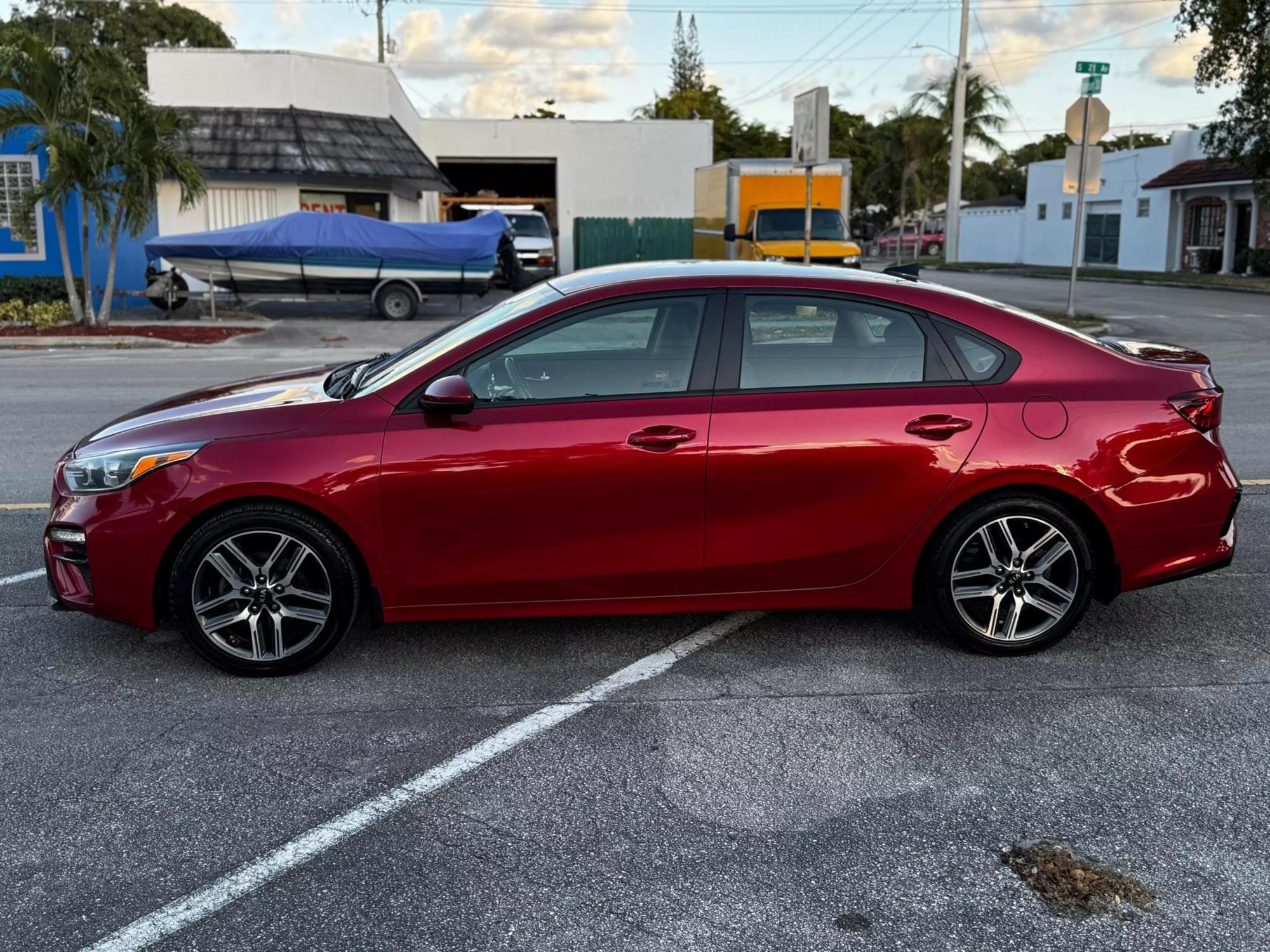 2019 Kia FORTE S photo 32