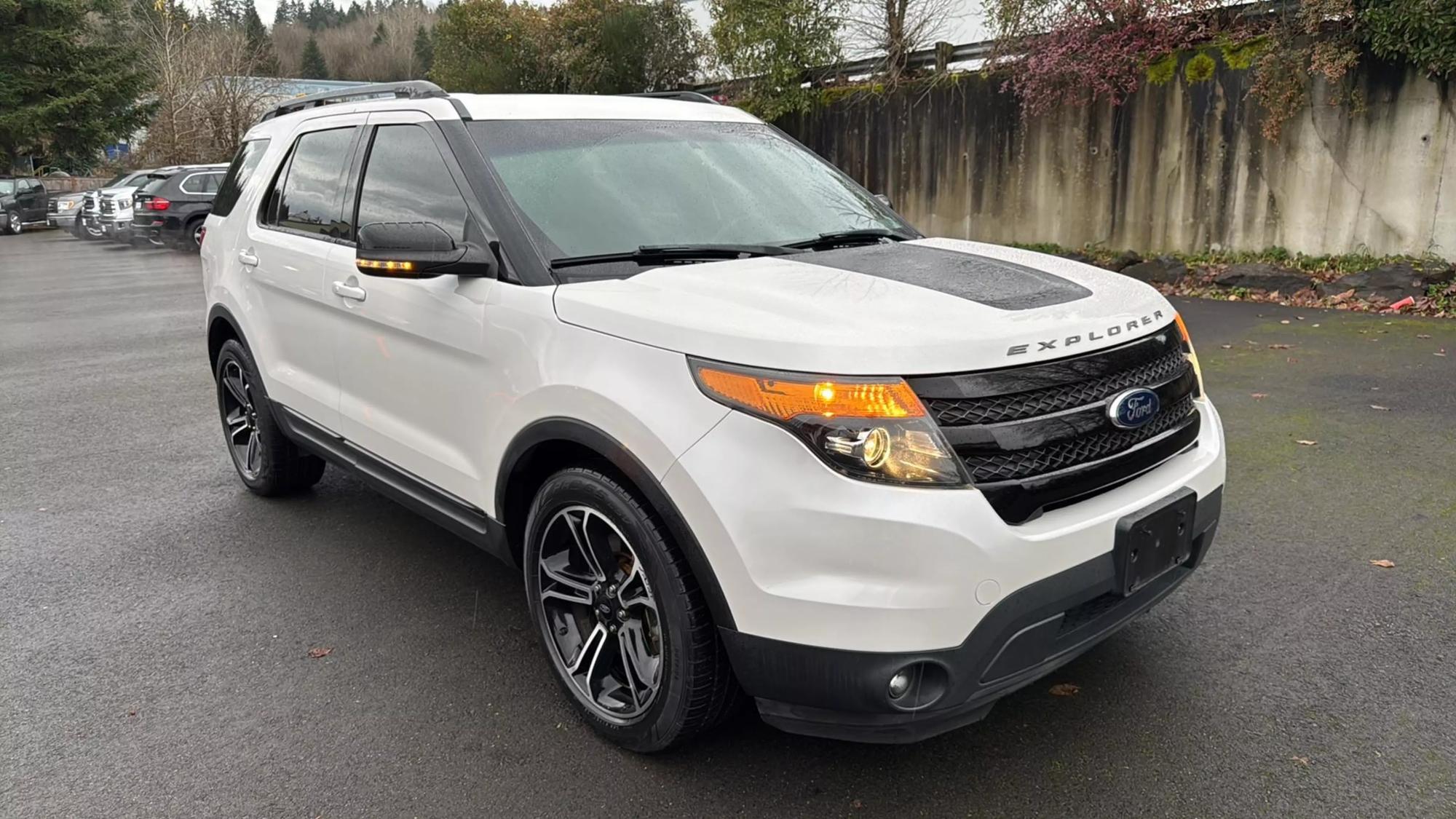 2015 Ford Explorer Sport photo 45