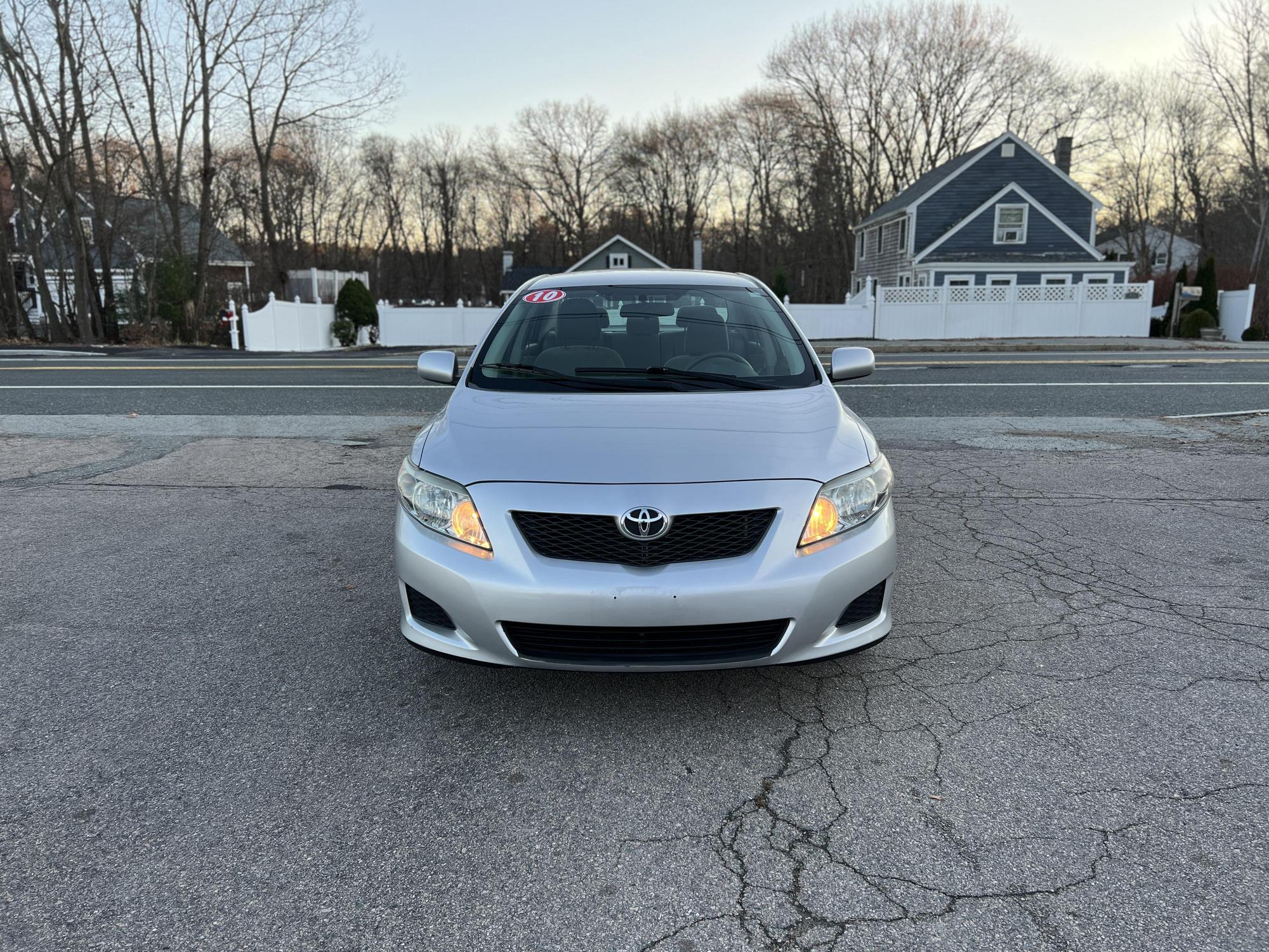 2010 Toyota Corolla LE photo 42