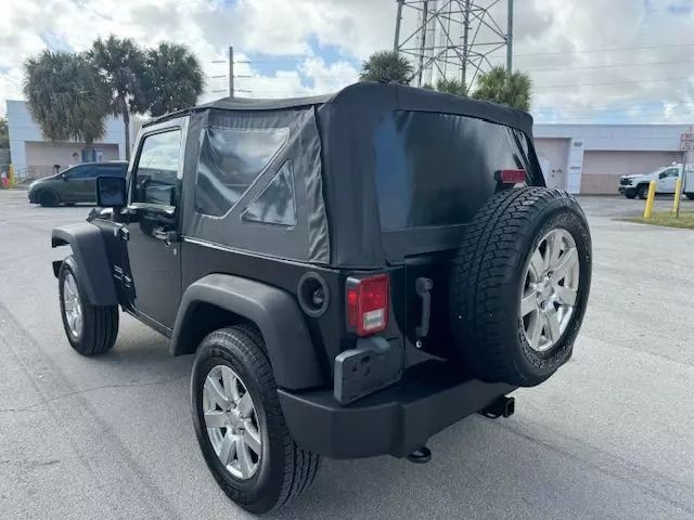 2011 Jeep Wrangler Sport photo 27