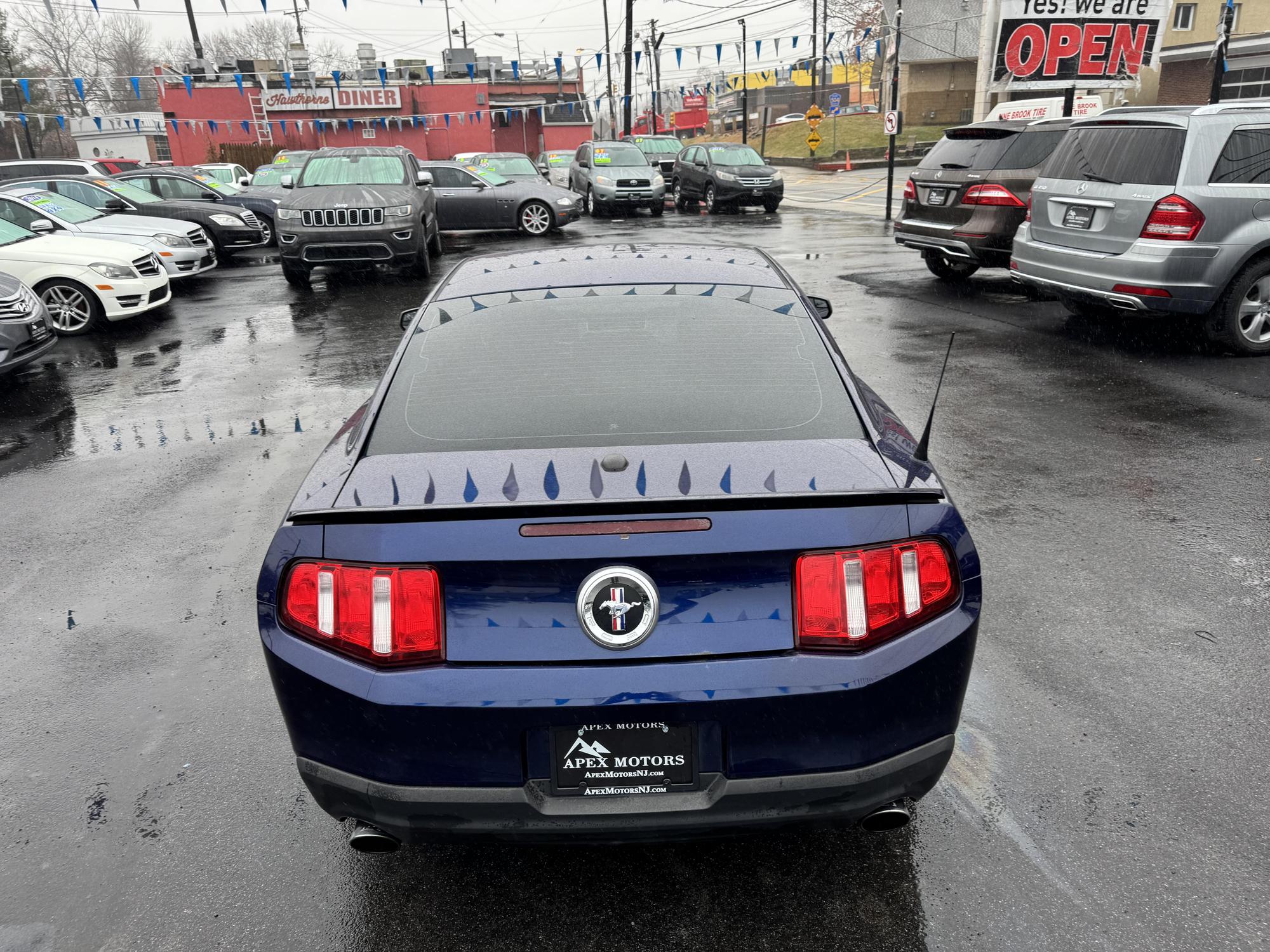 2012 Ford Mustang V6 photo 56