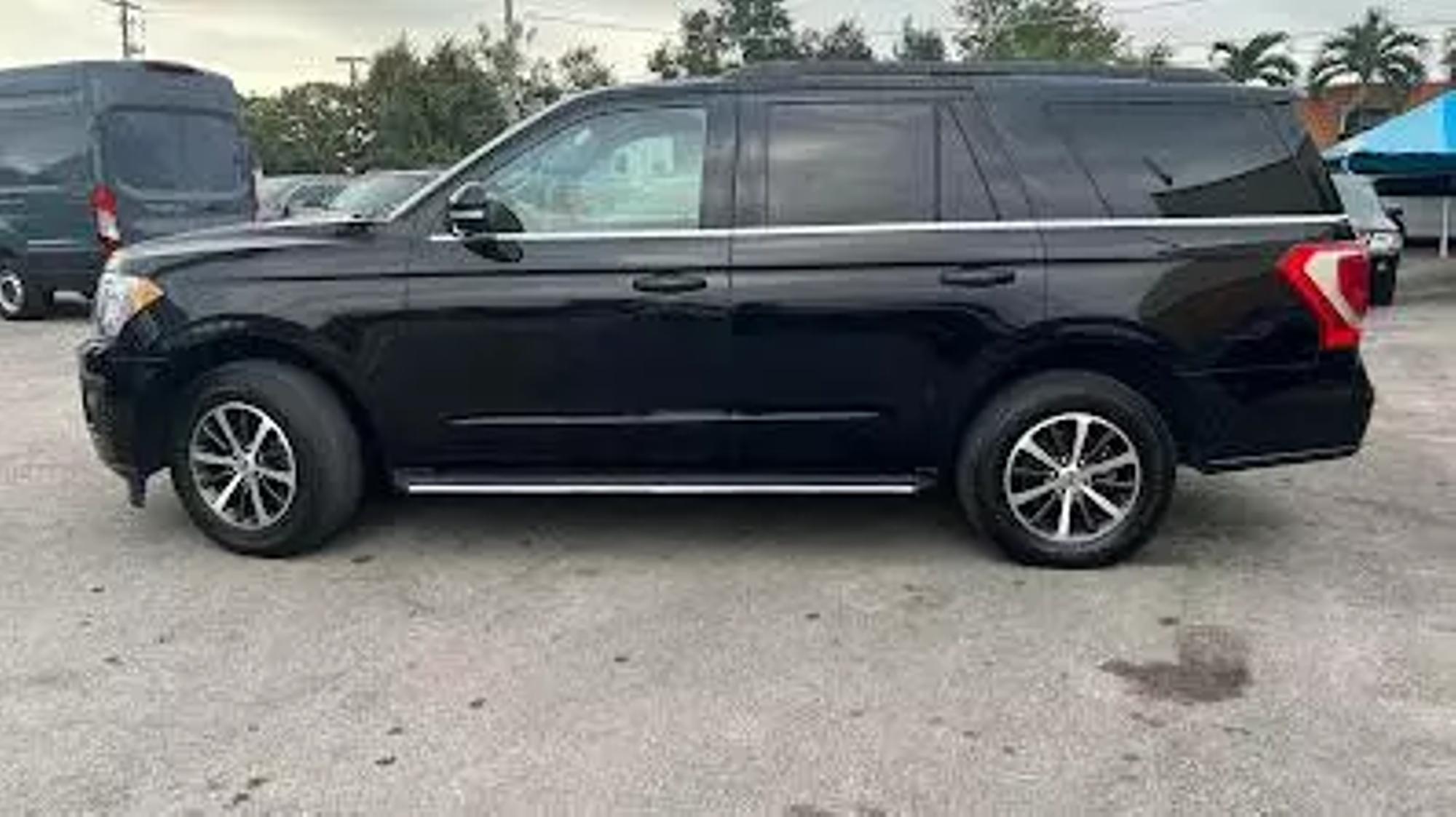 2018 Ford Expedition XLT photo 6